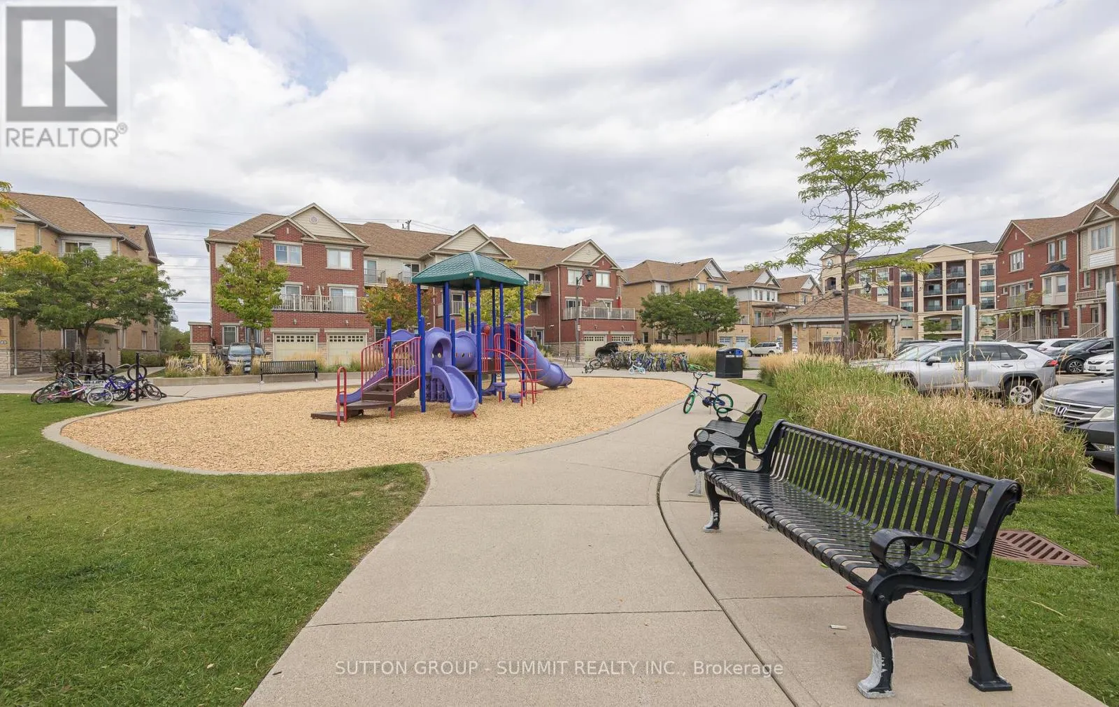 8 - 3088 THOMAS STREET