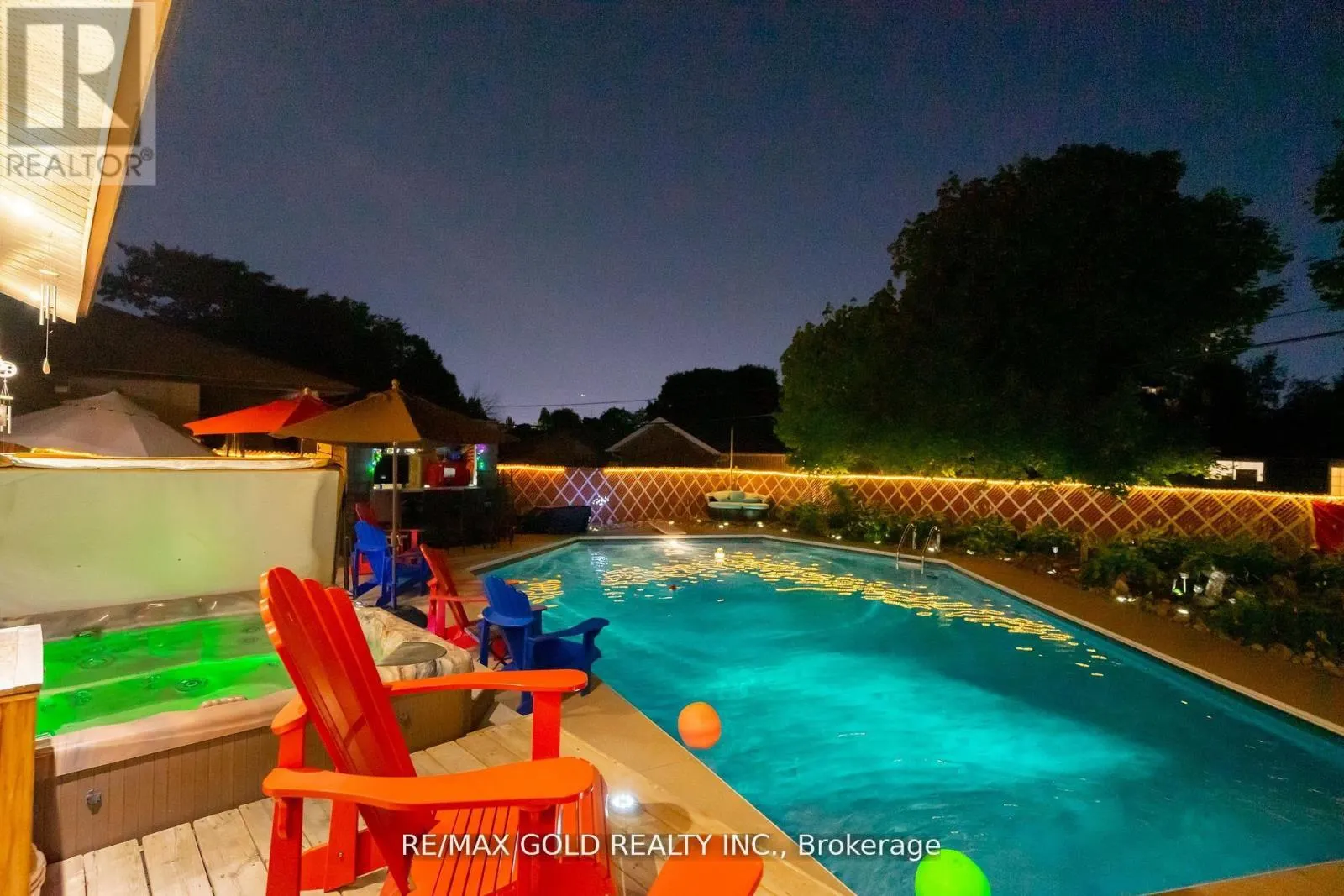 9 ASHWOOD CRESCENT