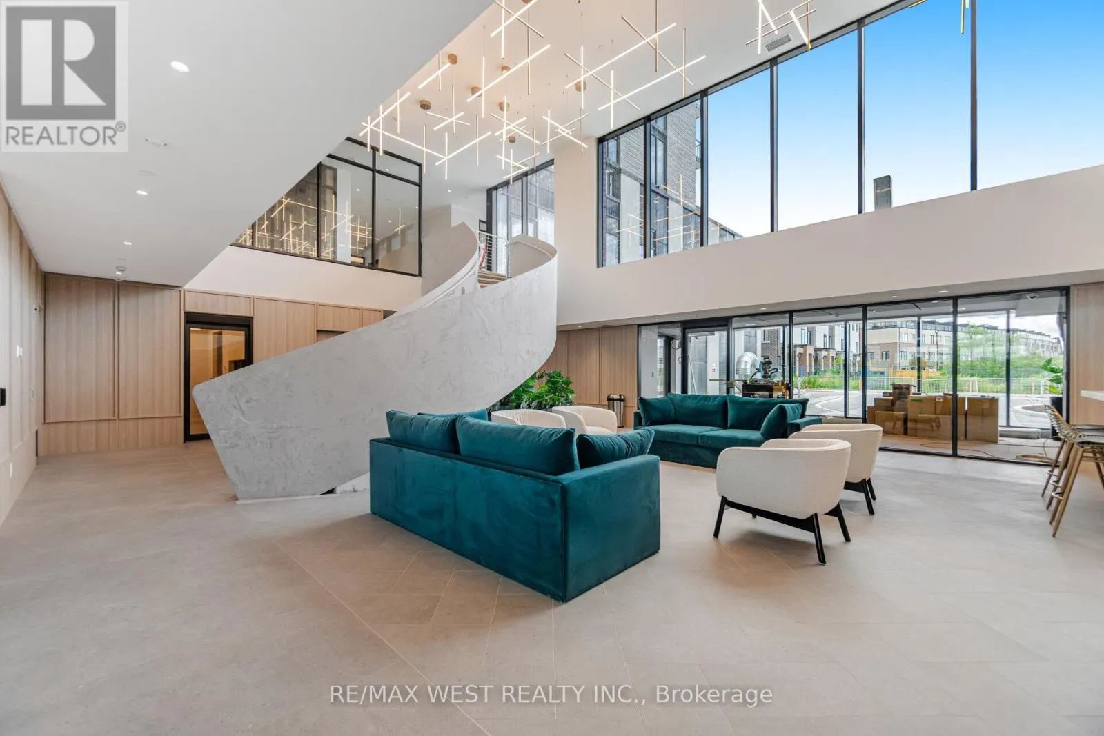 1508 - 3079 TRAFALGAR ROAD