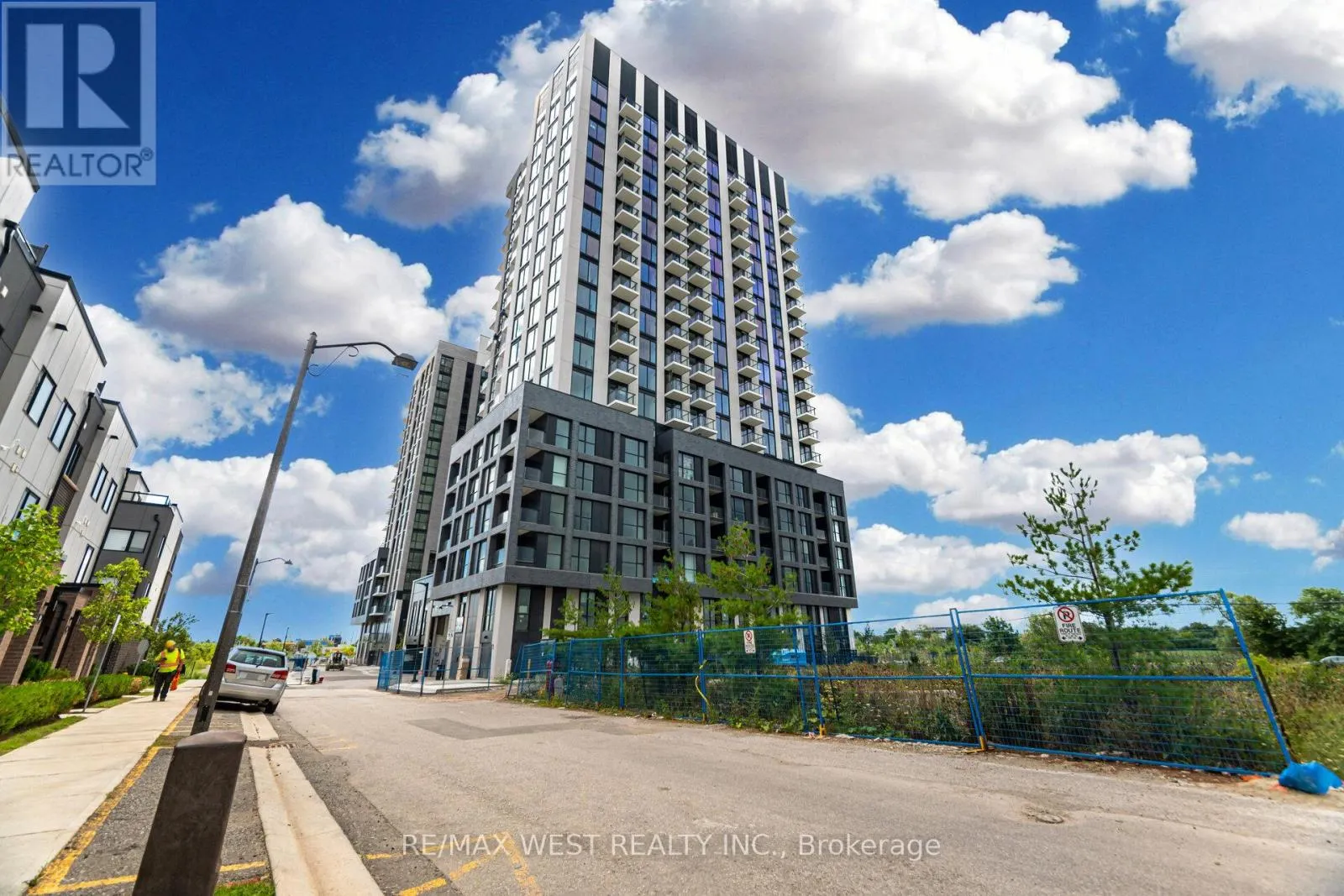 1508 - 3079 TRAFALGAR ROAD