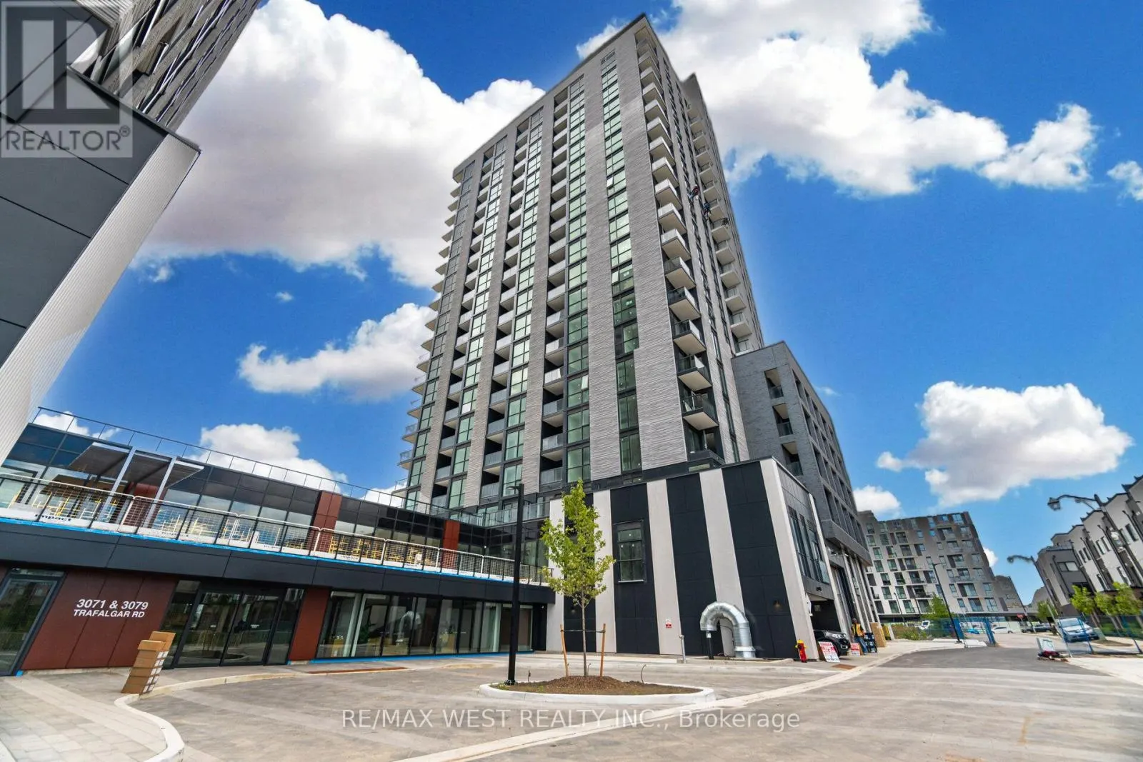 1508 - 3079 TRAFALGAR ROAD