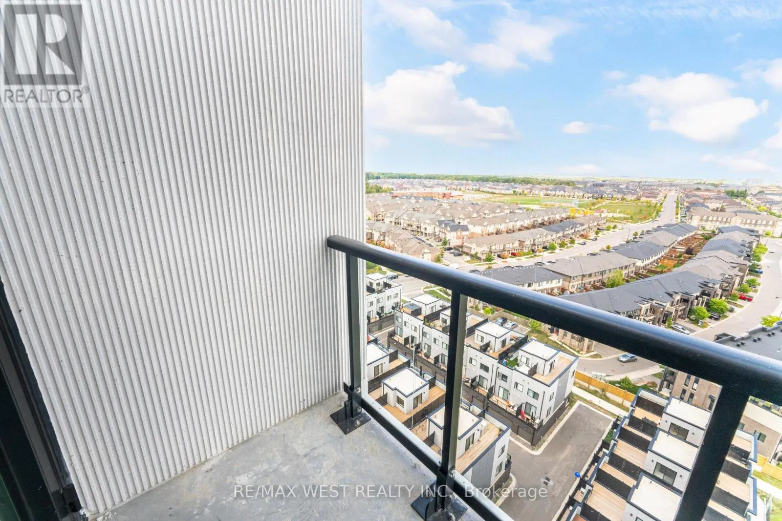 1508 - 3079 TRAFALGAR ROAD