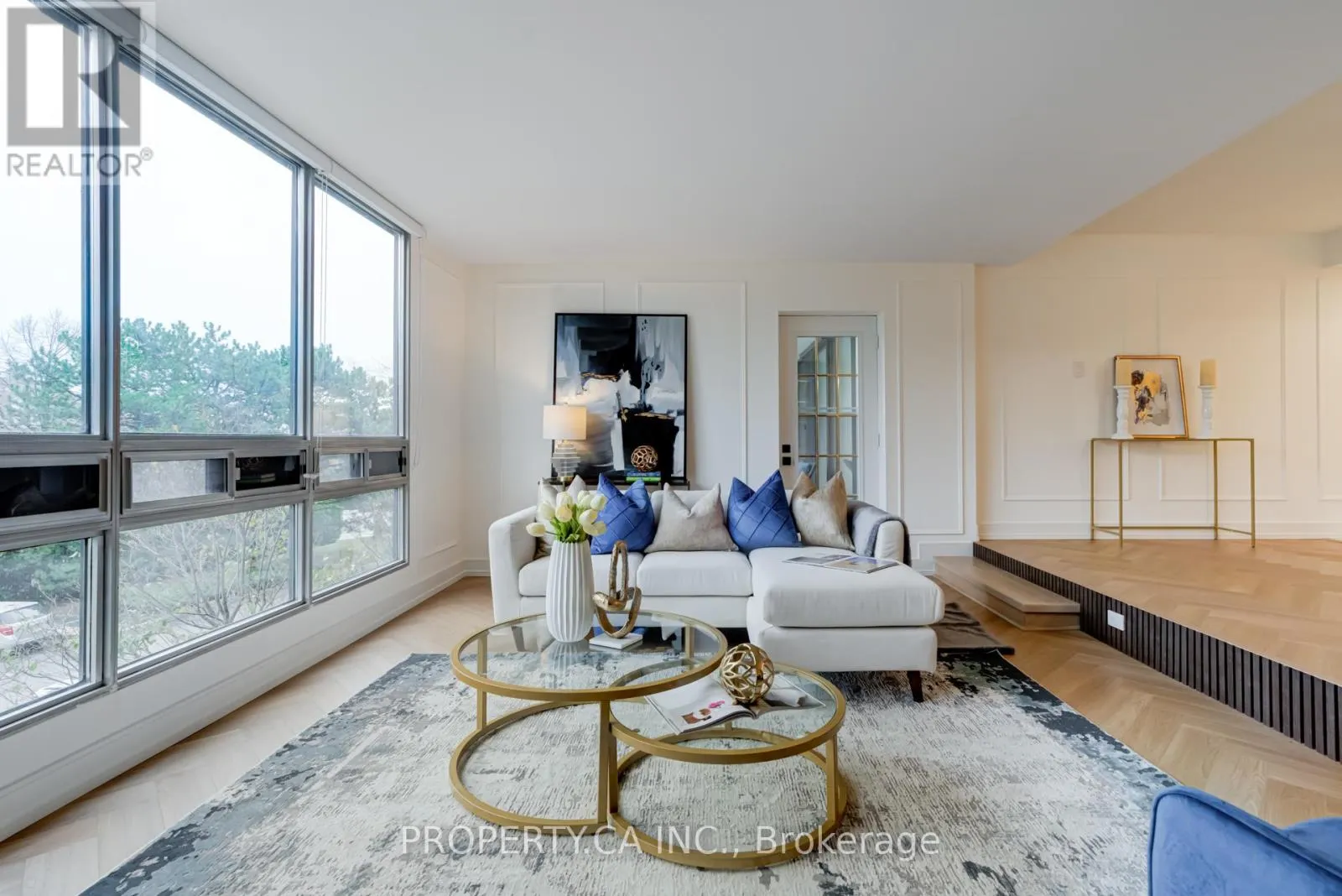 306 - 2175 MARINE DRIVE