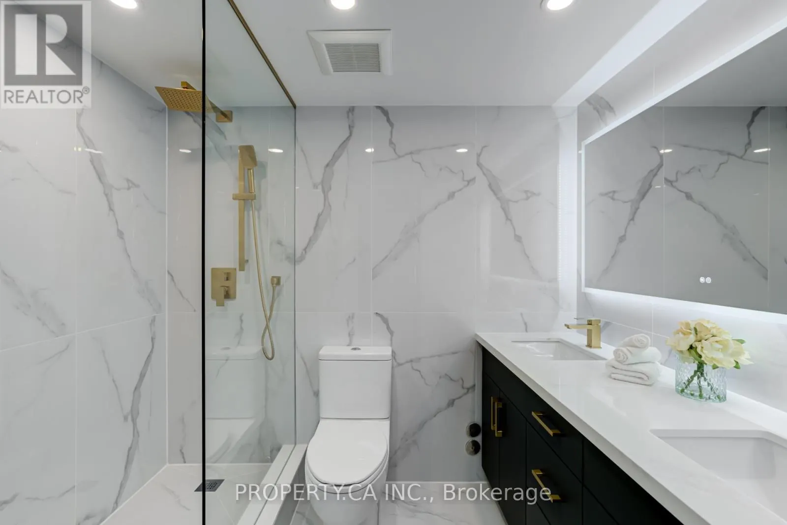 306 - 2175 MARINE DRIVE