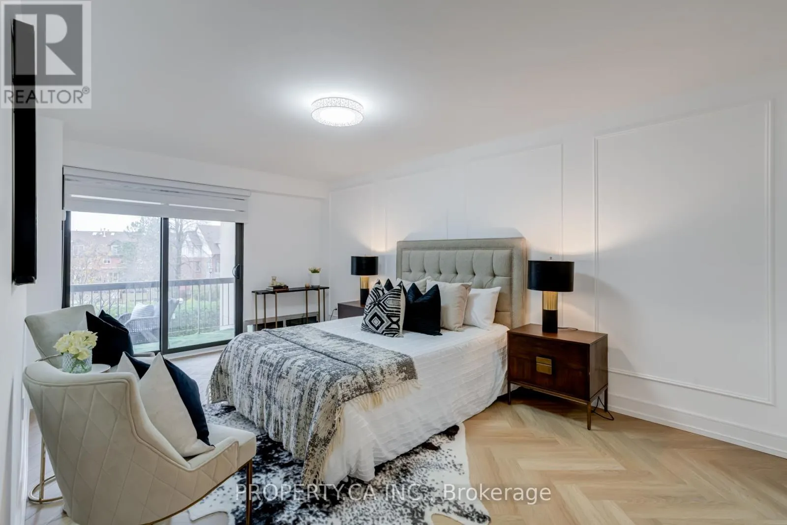 306 - 2175 MARINE DRIVE