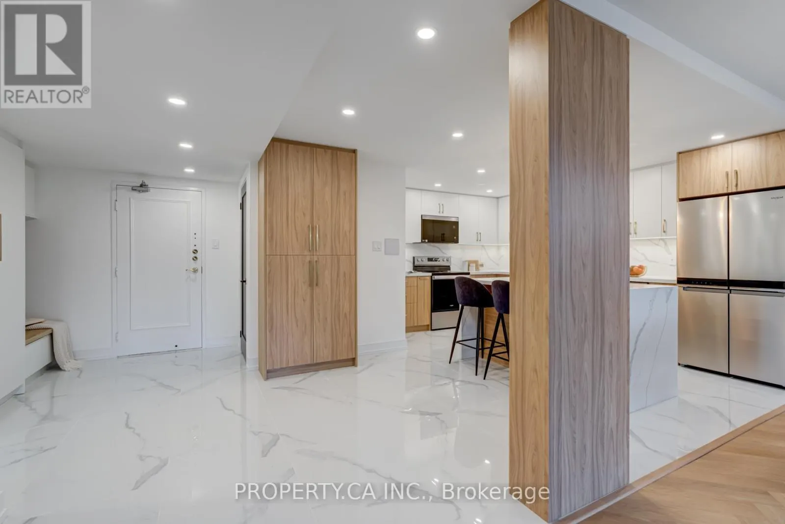306 - 2175 MARINE DRIVE