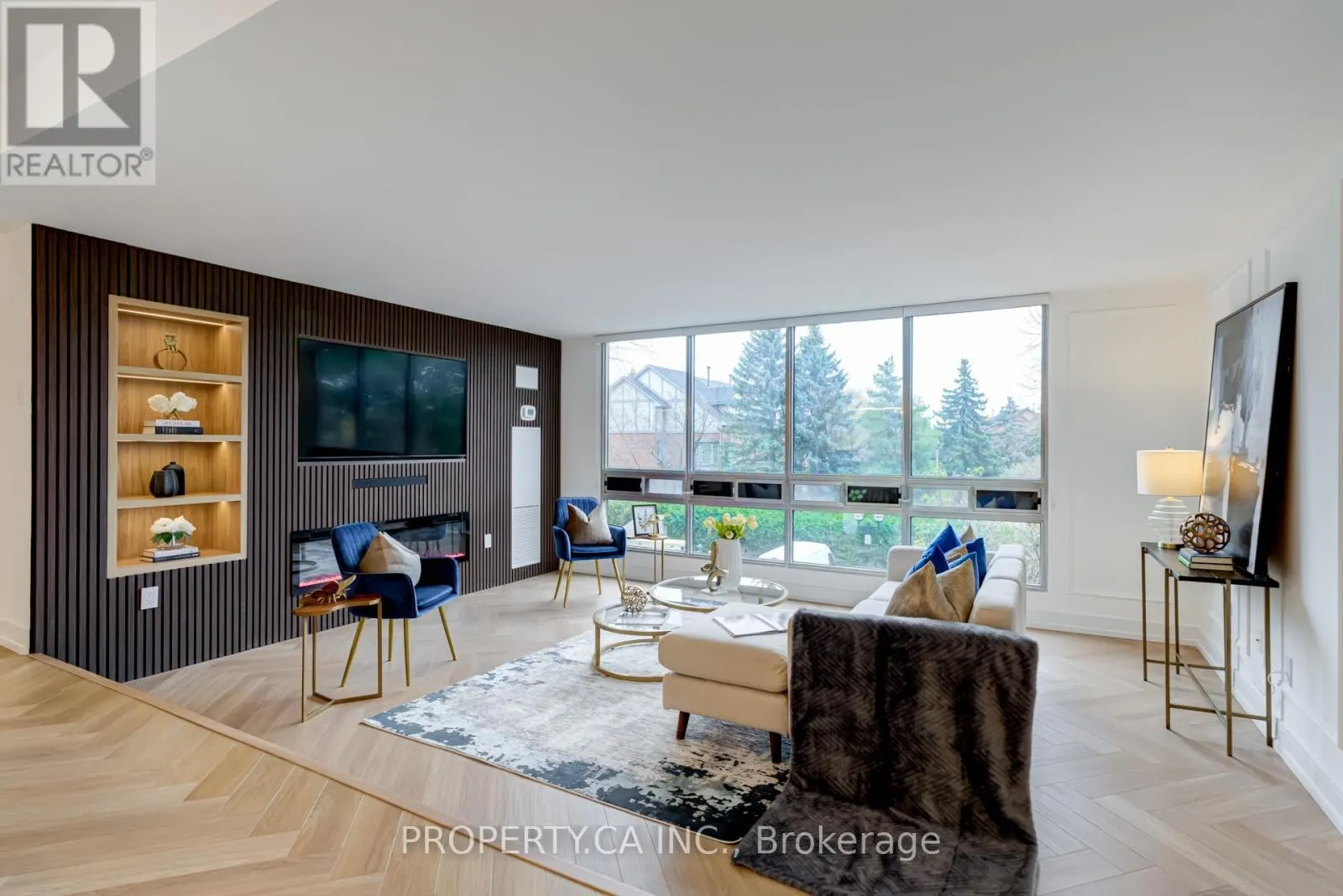 306 - 2175 MARINE DRIVE