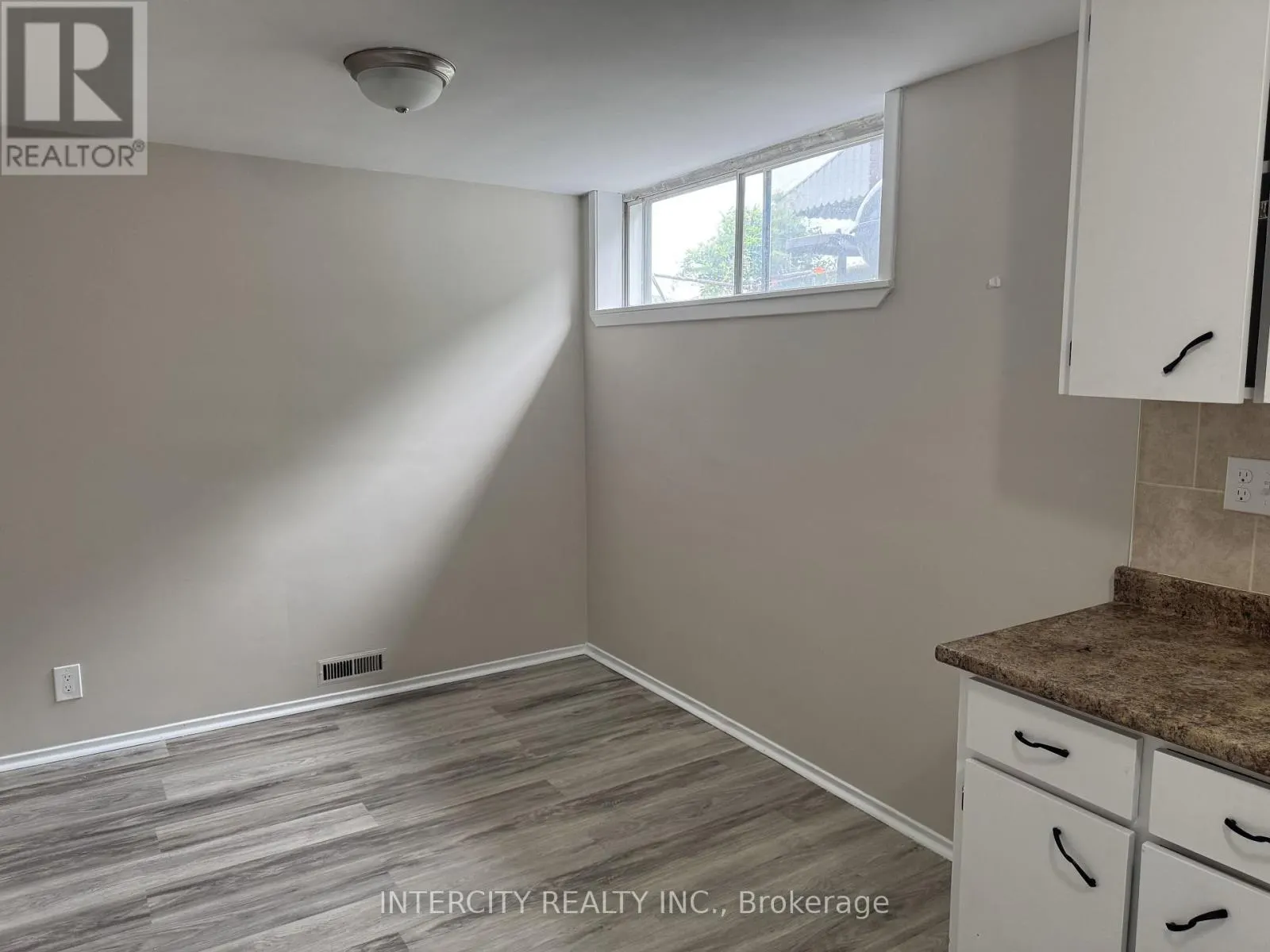 263 HULLMAR DRIVE