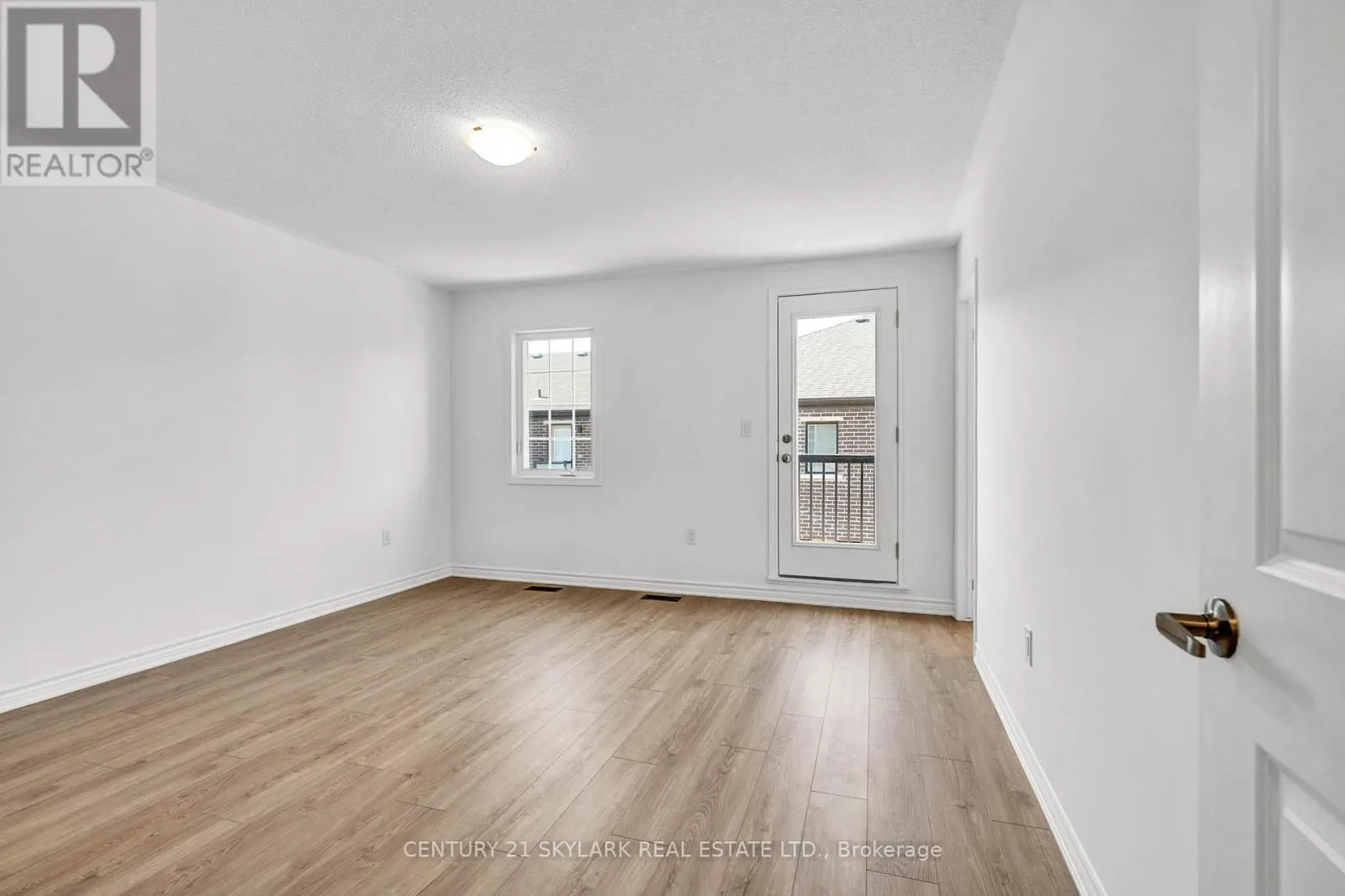 45 CULLINGTREE PLACE