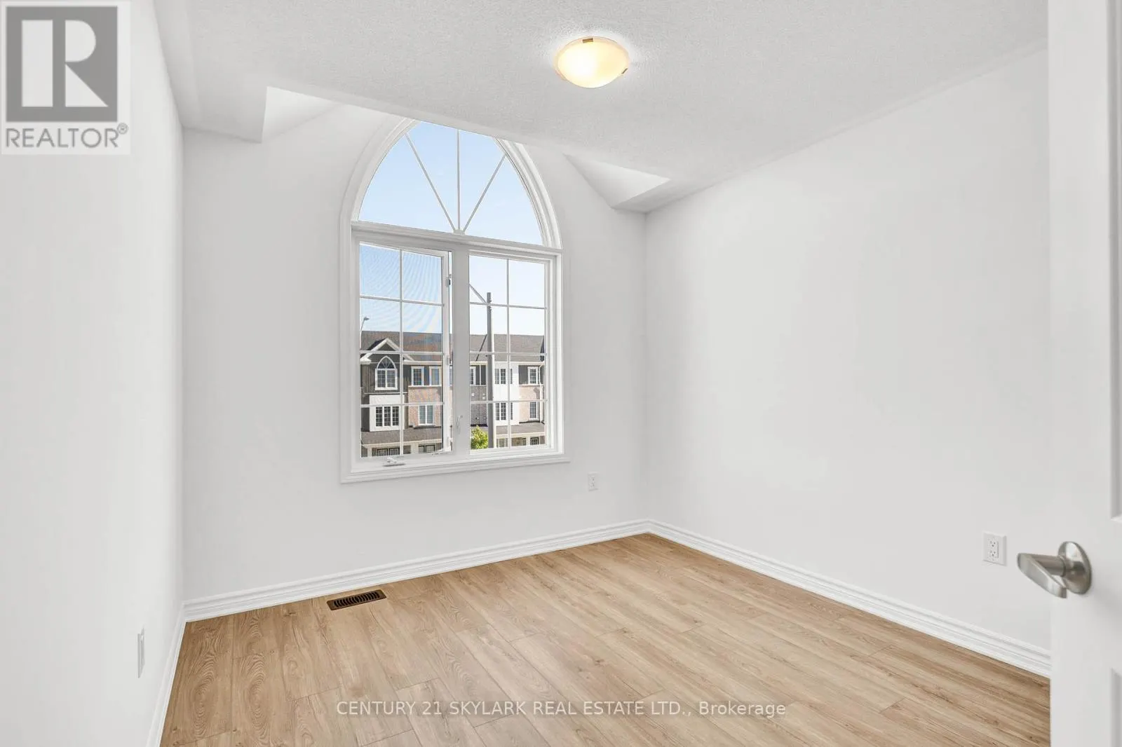 45 CULLINGTREE PLACE