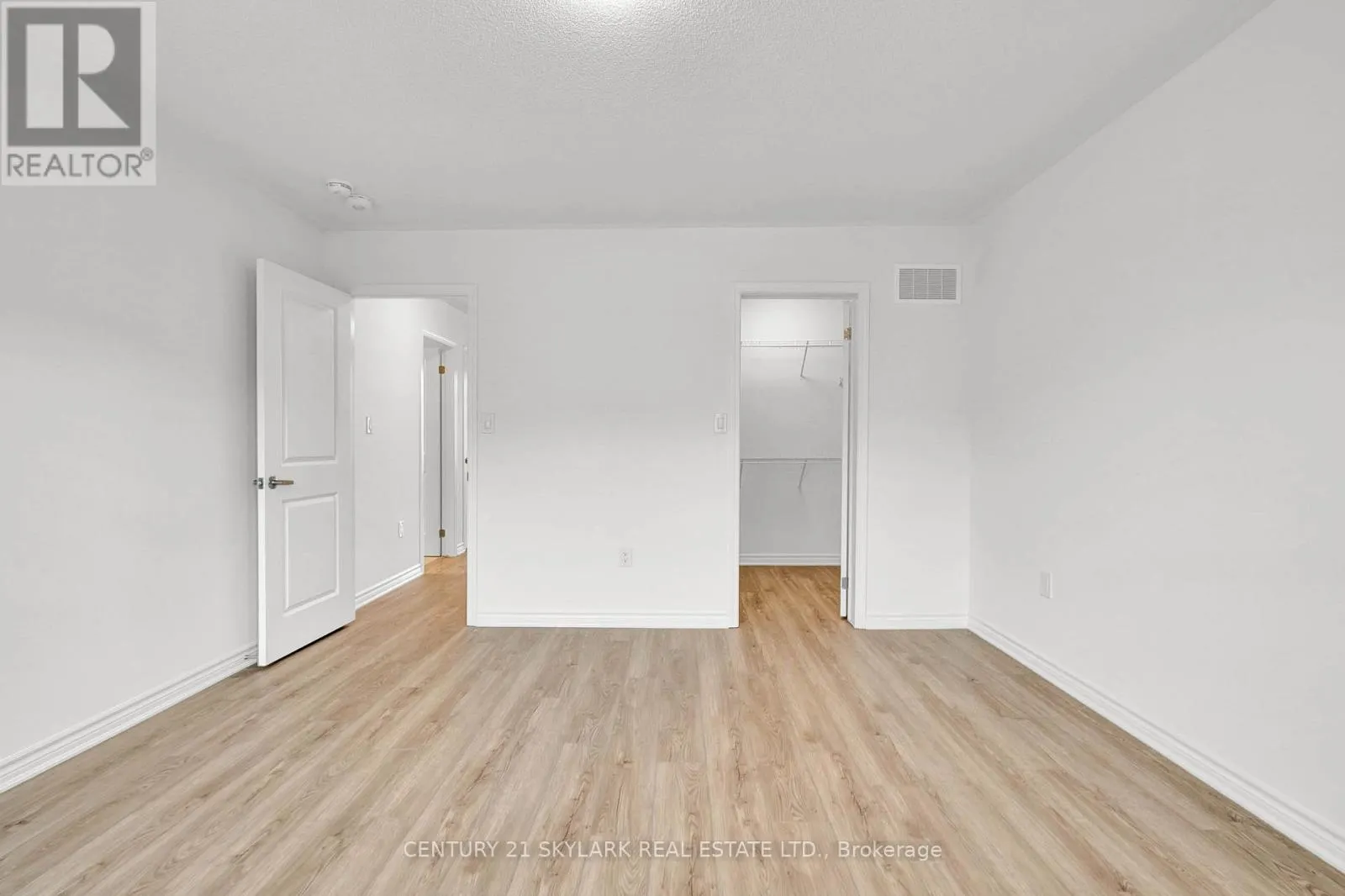 45 CULLINGTREE PLACE