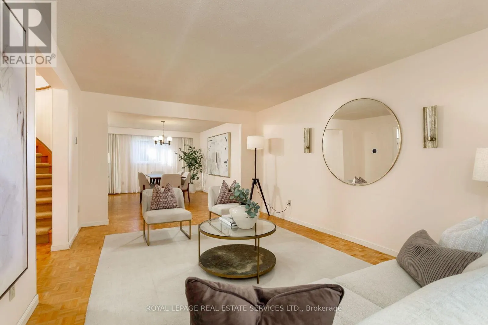 804 WILLOWBANK TRAIL