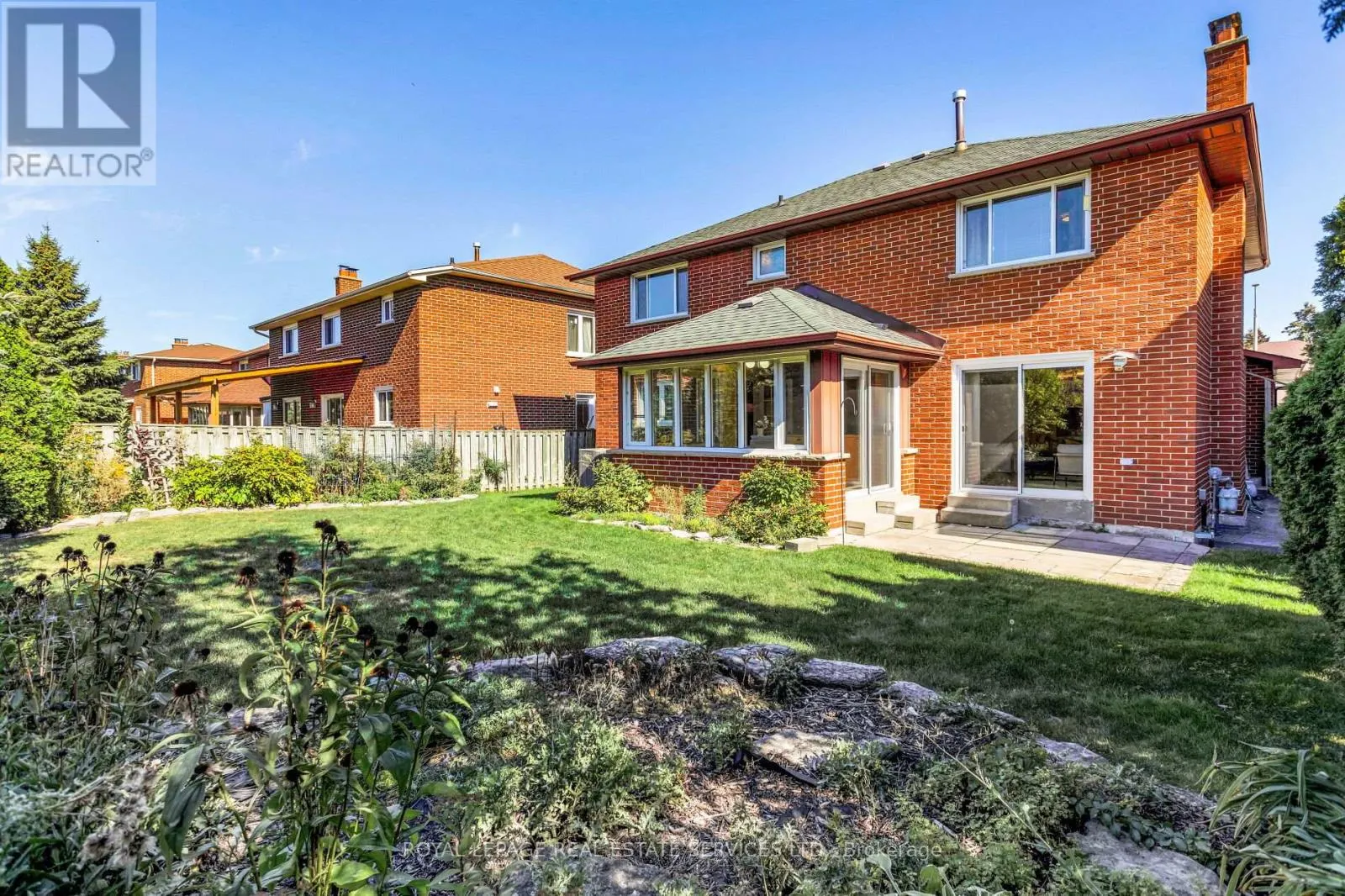 804 WILLOWBANK TRAIL