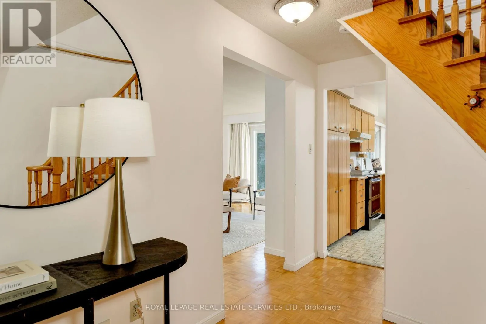804 WILLOWBANK TRAIL