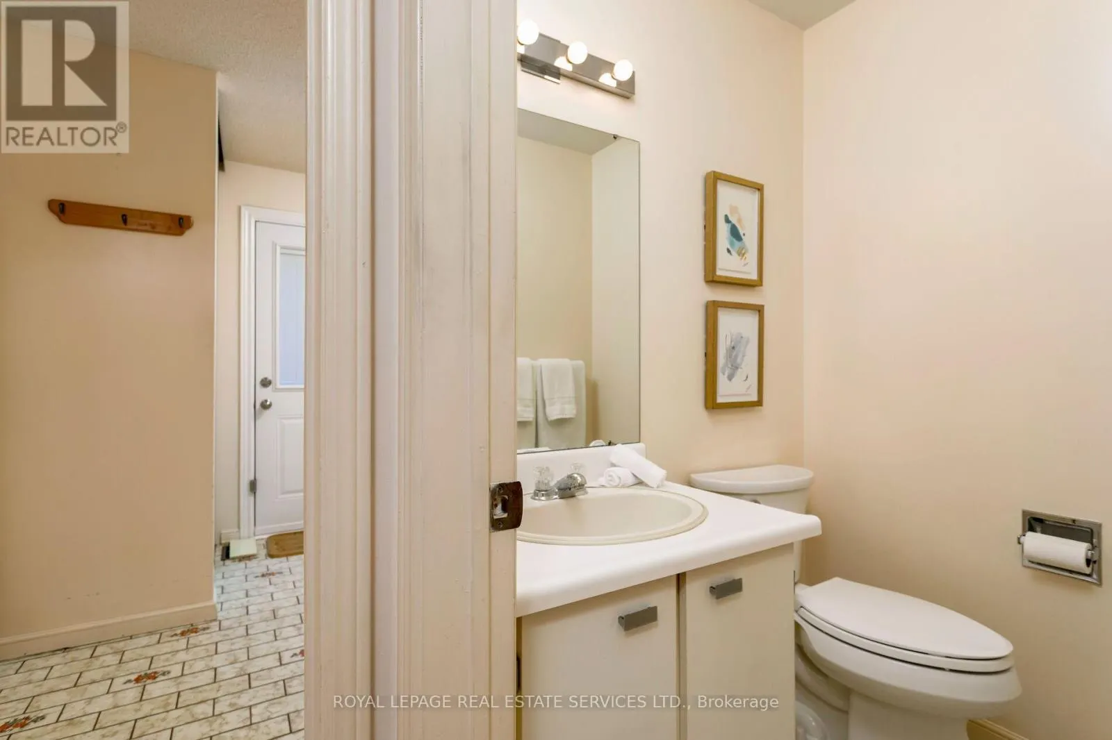 804 WILLOWBANK TRAIL