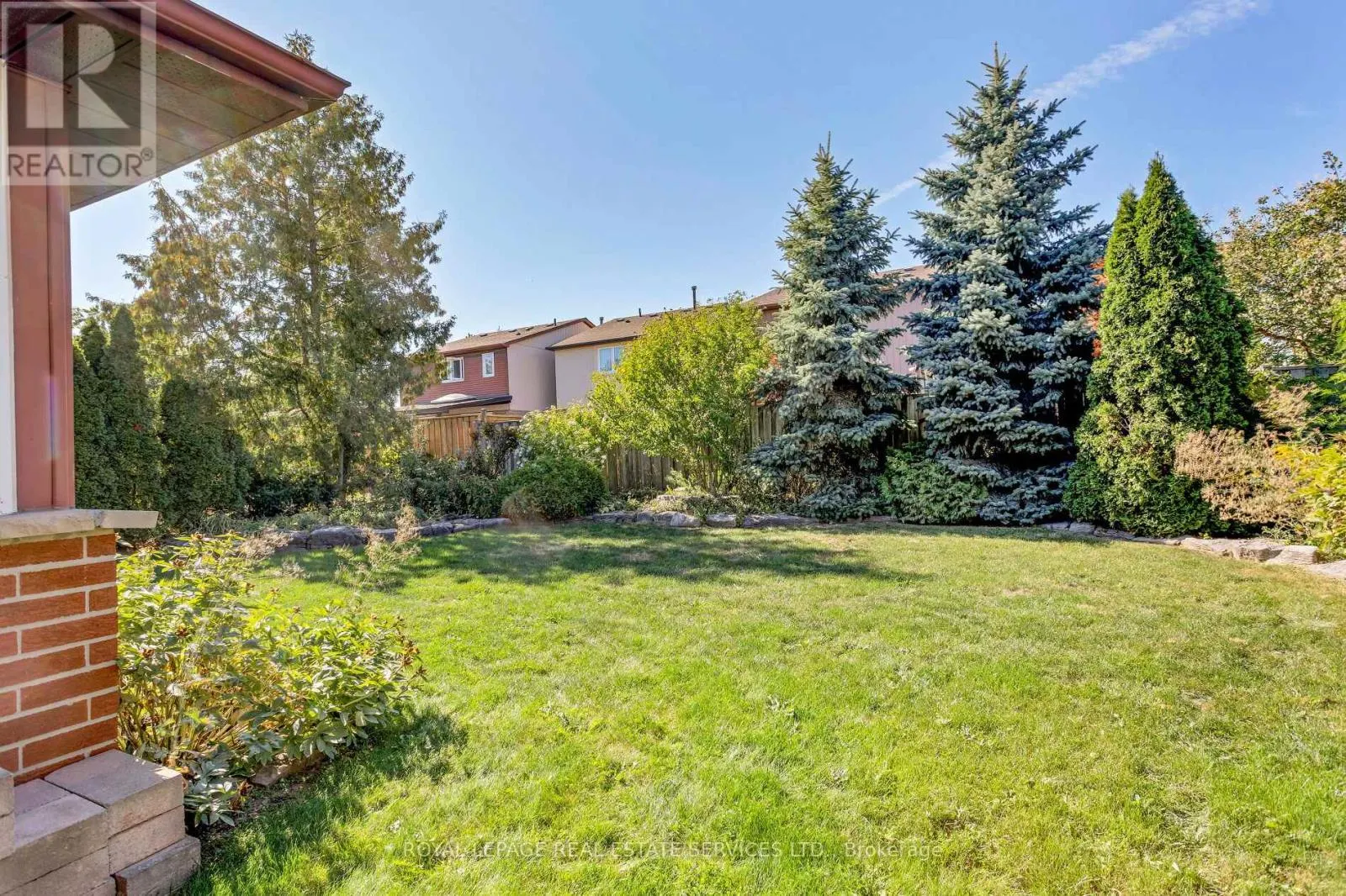 804 WILLOWBANK TRAIL