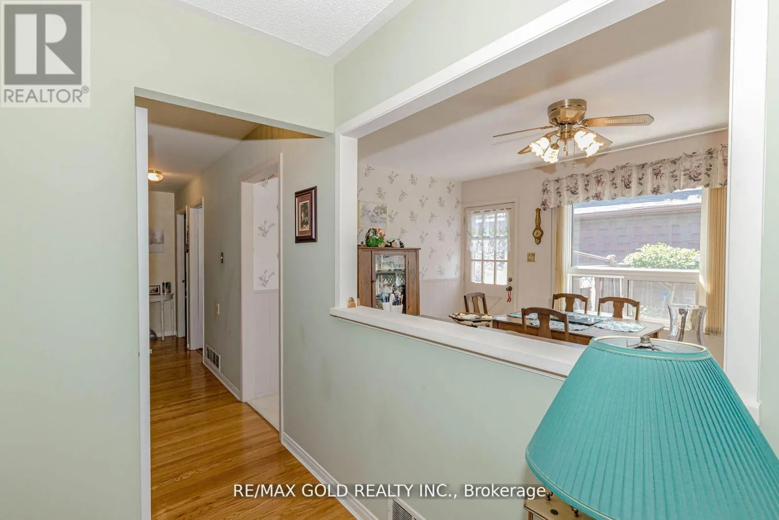 31 FALLINGDALE CRESCENT