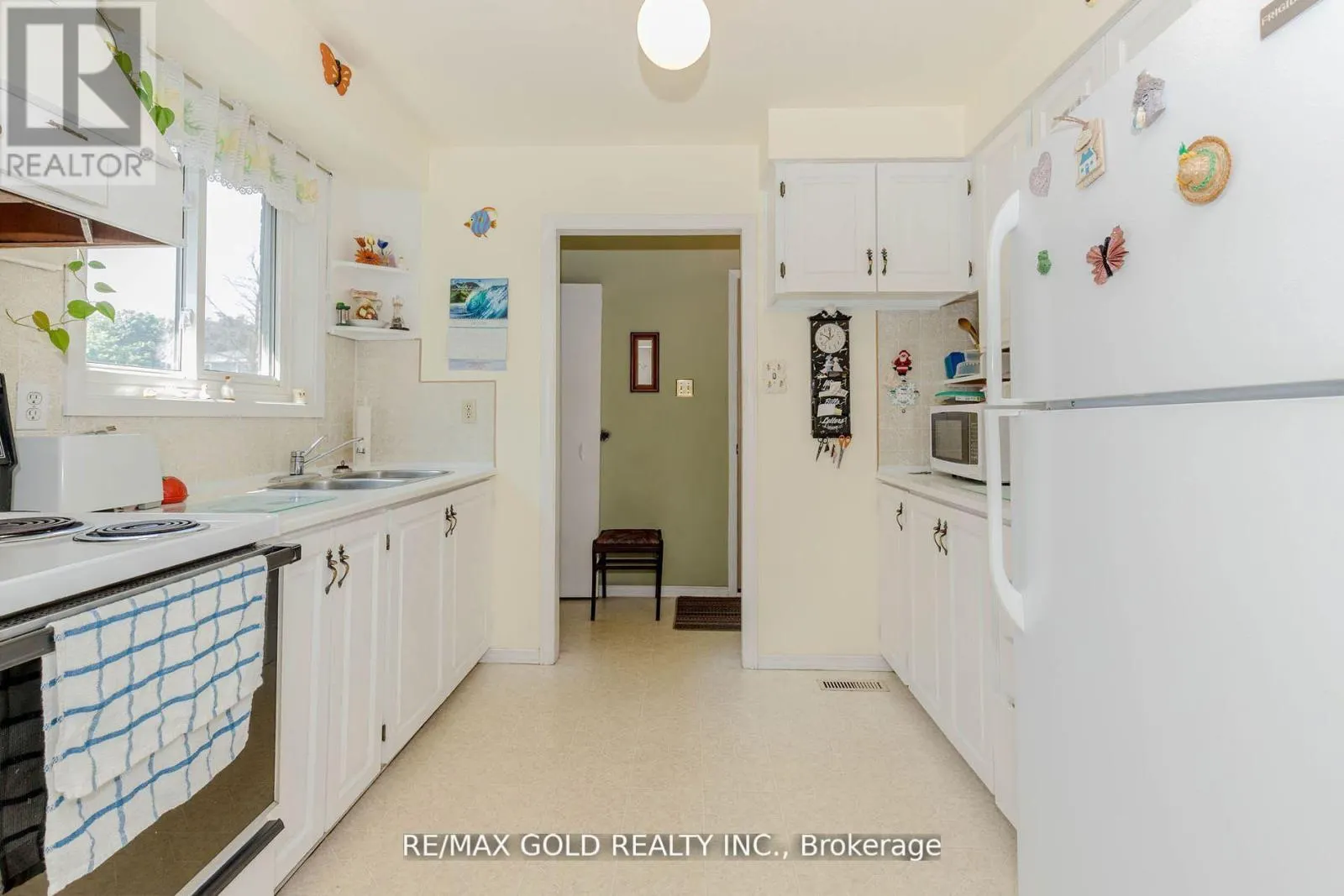 31 FALLINGDALE CRESCENT