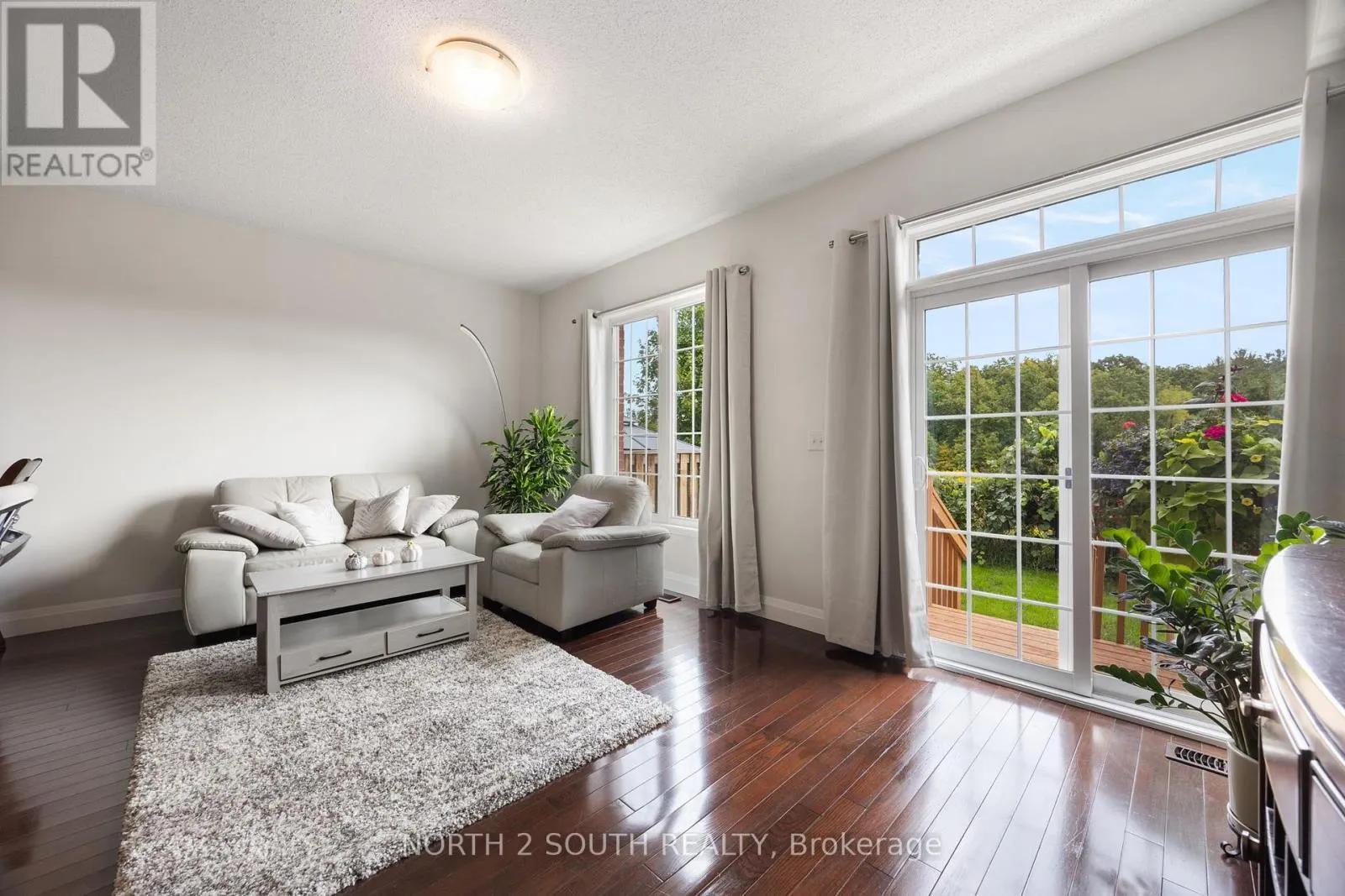 39 - 745 FARMSTEAD DRIVE