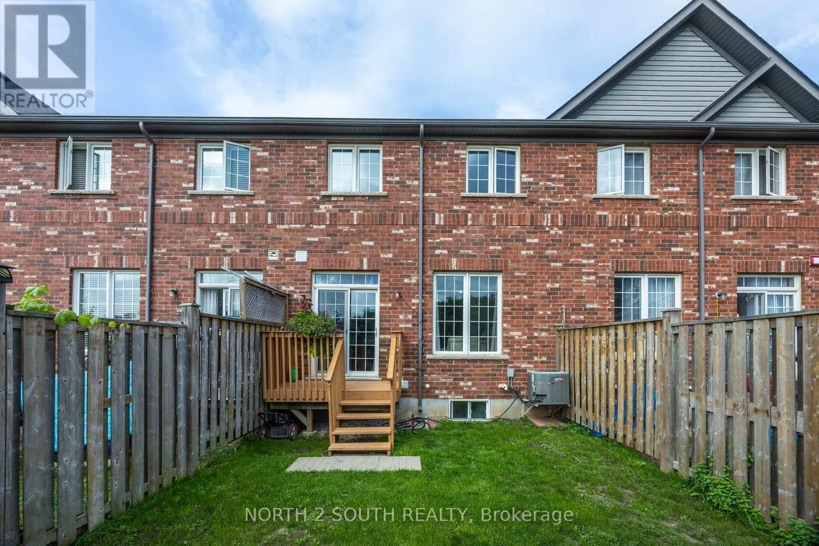 39 - 745 FARMSTEAD DRIVE