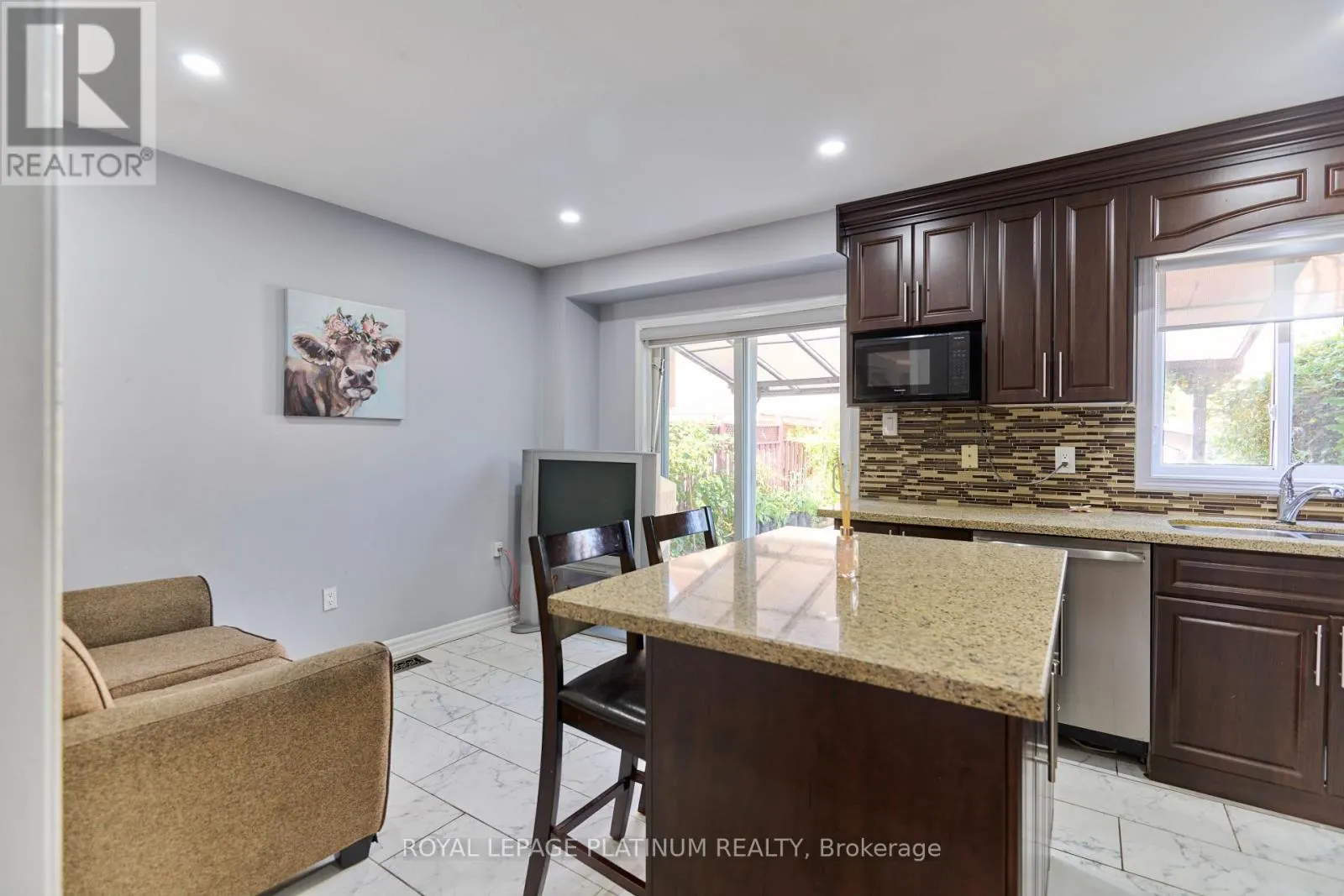 919 MARYGRACE COURT