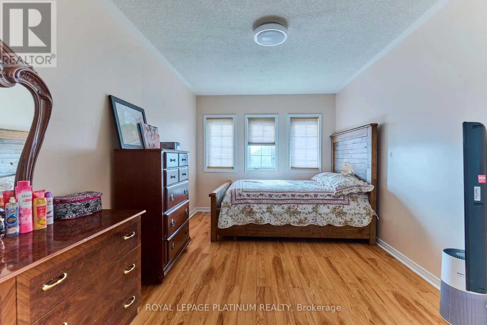 919 MARYGRACE COURT