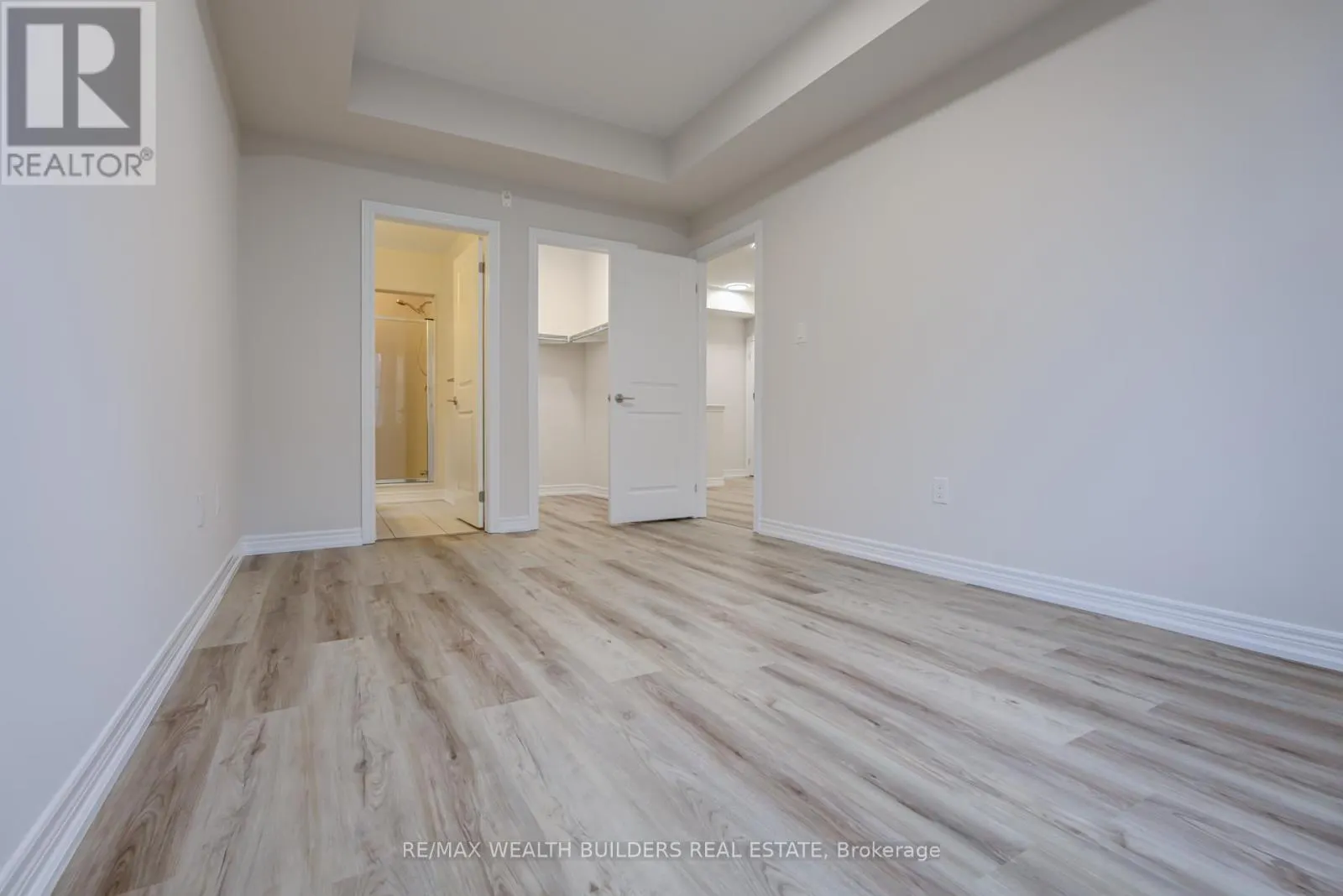 202 - 2333 SAWGRASS DRIVE