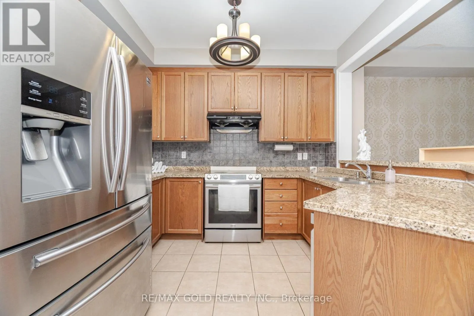 13 FAWSON COVE WAY W