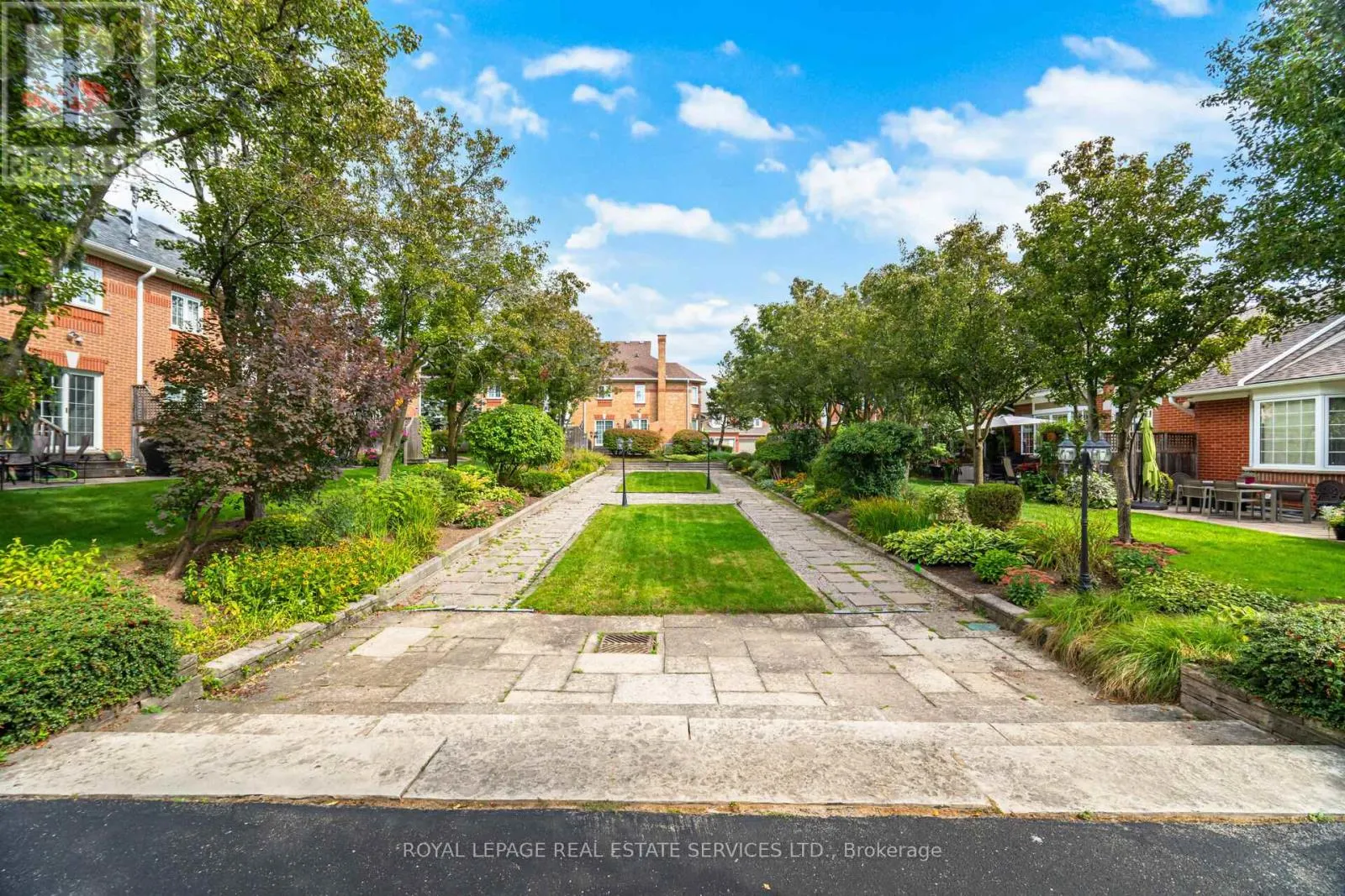 28 - 2145 COUNTRY CLUB DRIVE