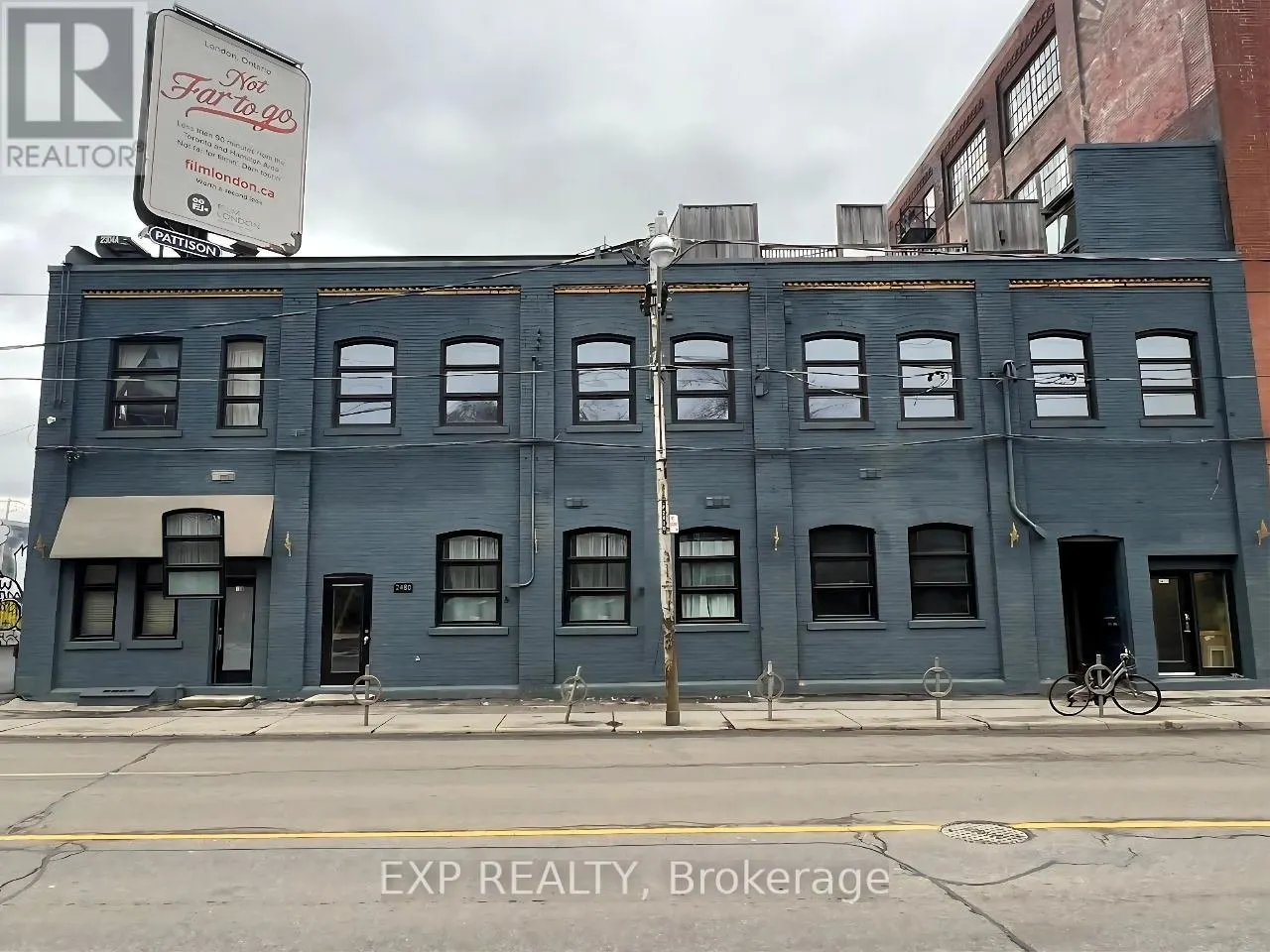 103 - 2480 DUNDAS STREET W