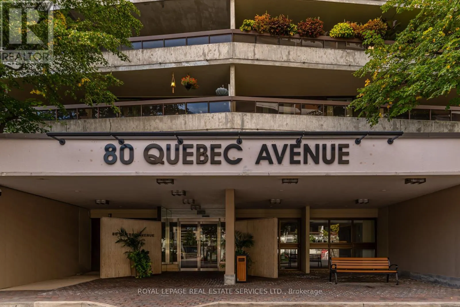 704 - 80 QUEBEC AVENUE