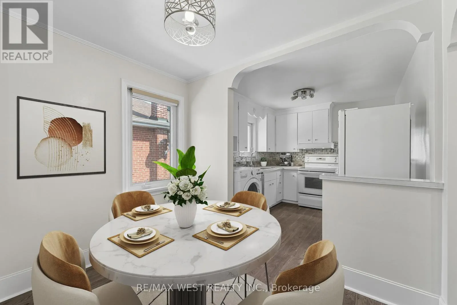 38 FELTHAM AVENUE
