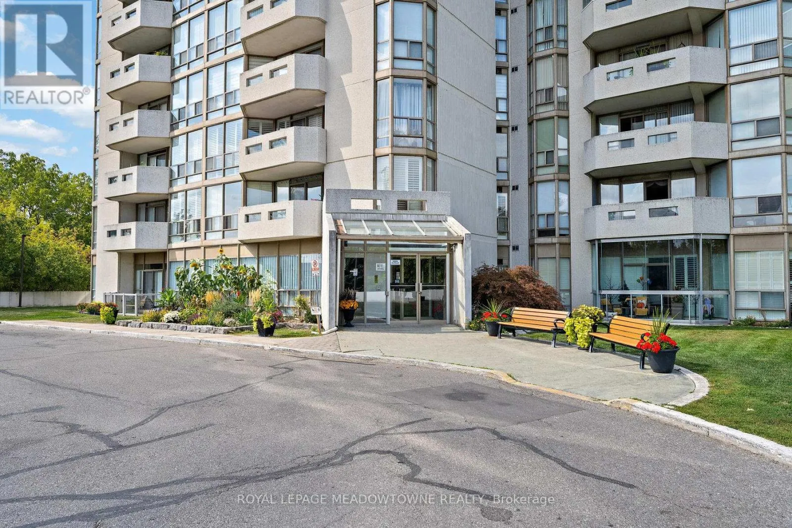 1708 - 20 MCFARLANE DRIVE