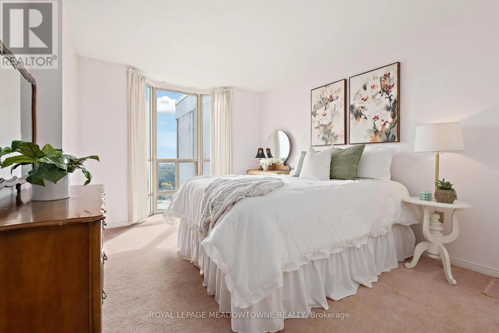 1708 - 20 MCFARLANE DRIVE