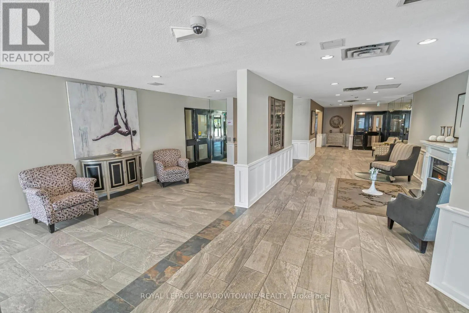 1708 - 20 MCFARLANE DRIVE