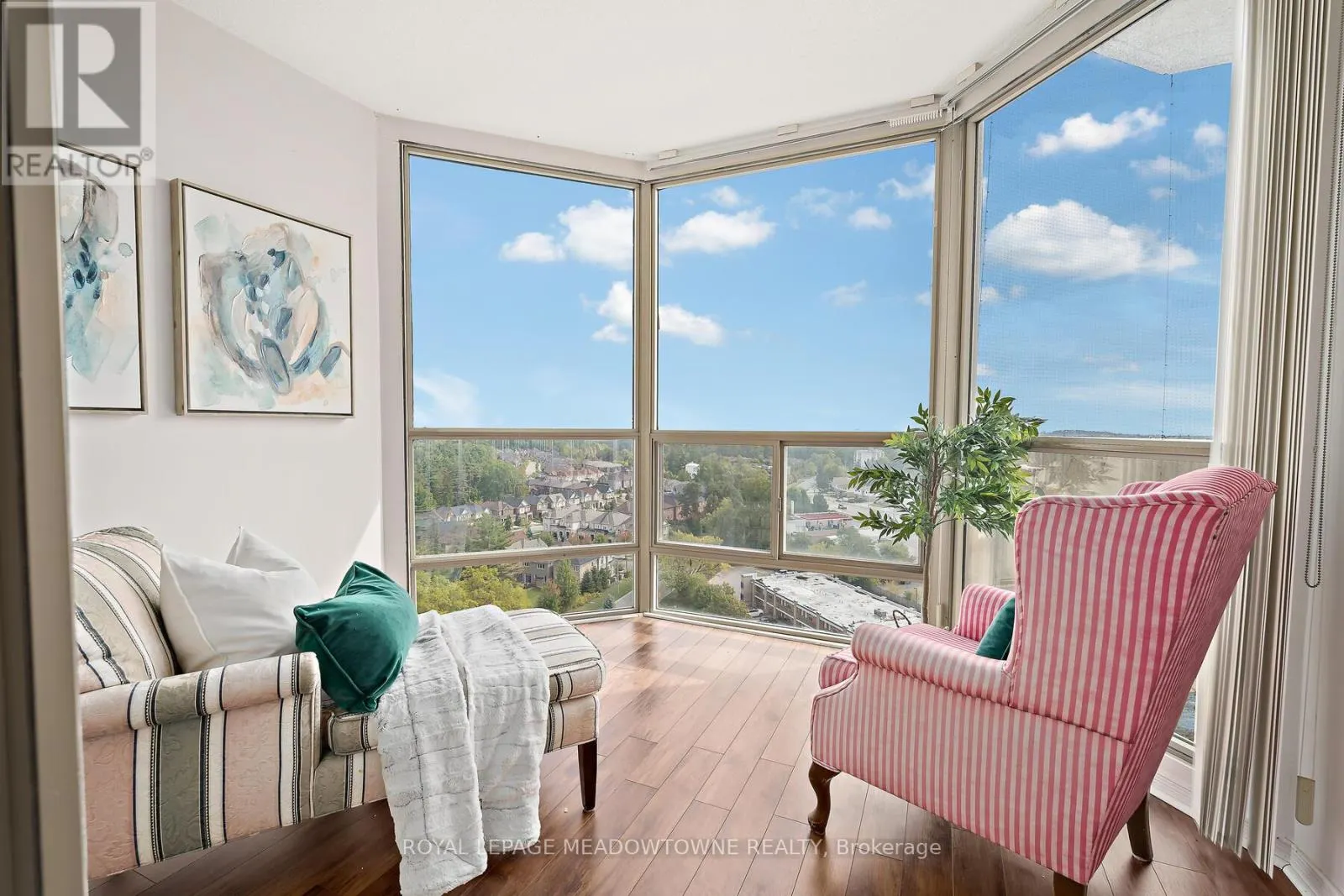 1708 - 20 MCFARLANE DRIVE