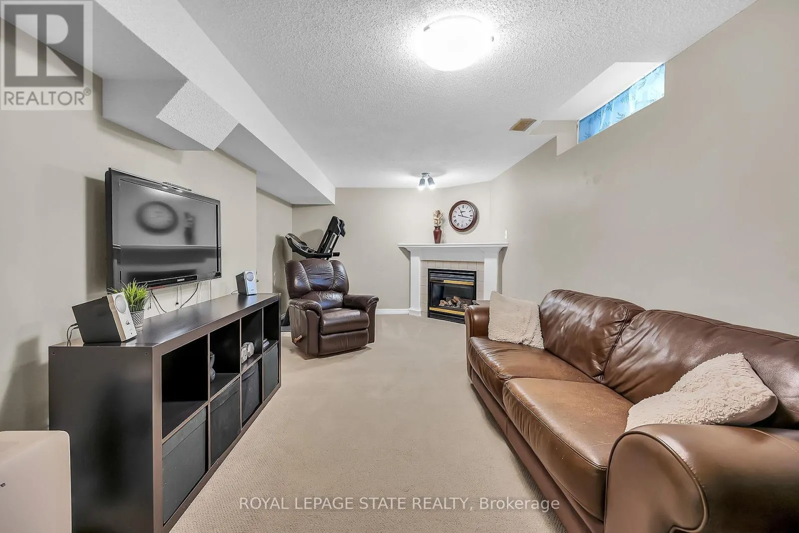 2371 PATHFINDER DRIVE