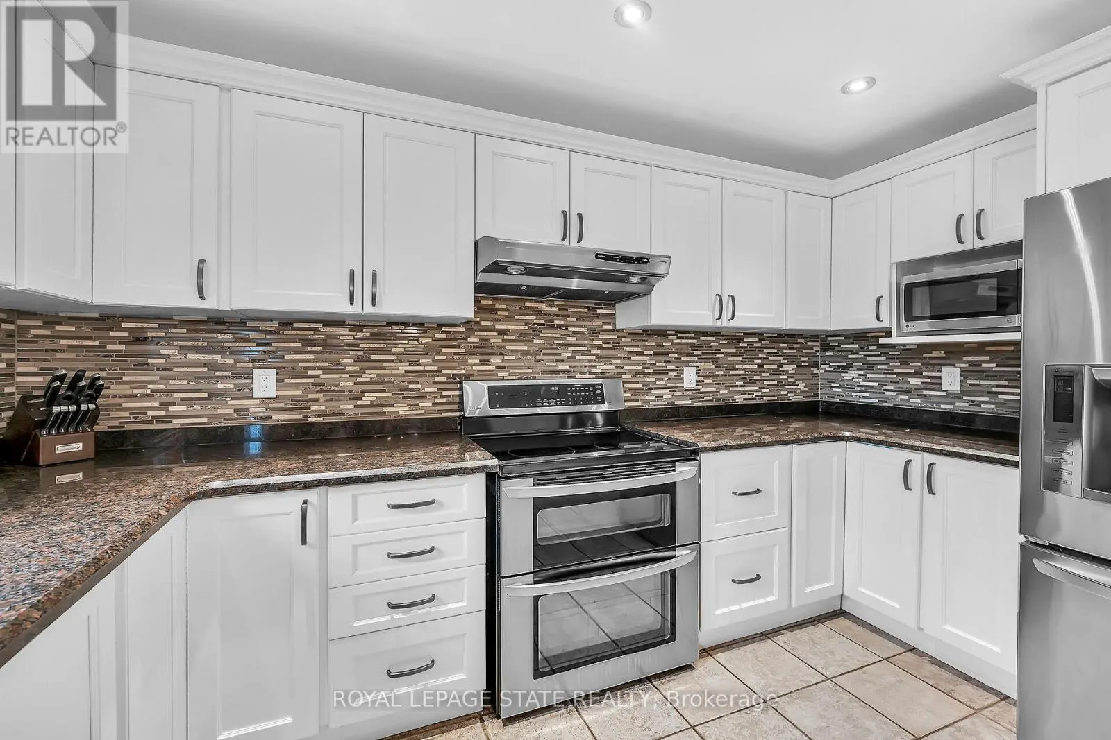 2371 PATHFINDER DRIVE
