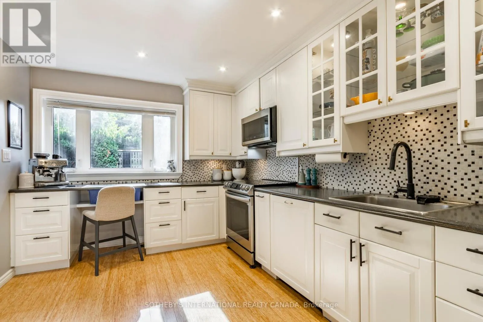 32 - 51 BROADFIELD DRIVE