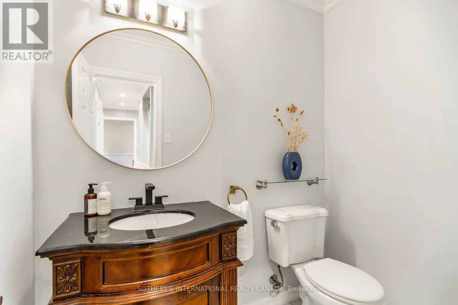32 - 51 BROADFIELD DRIVE