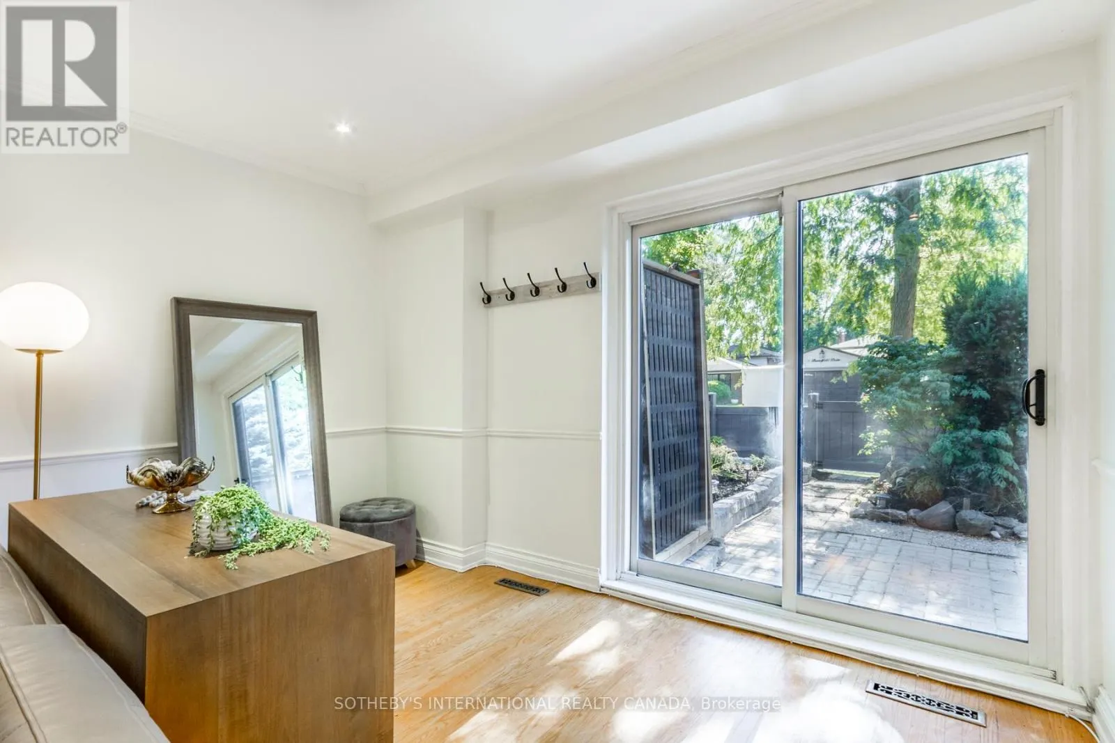 32 - 51 BROADFIELD DRIVE