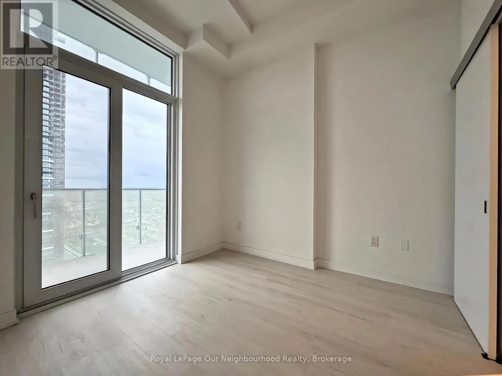 2405 - 3900 CONFEDERATION PARKWAY, #2405