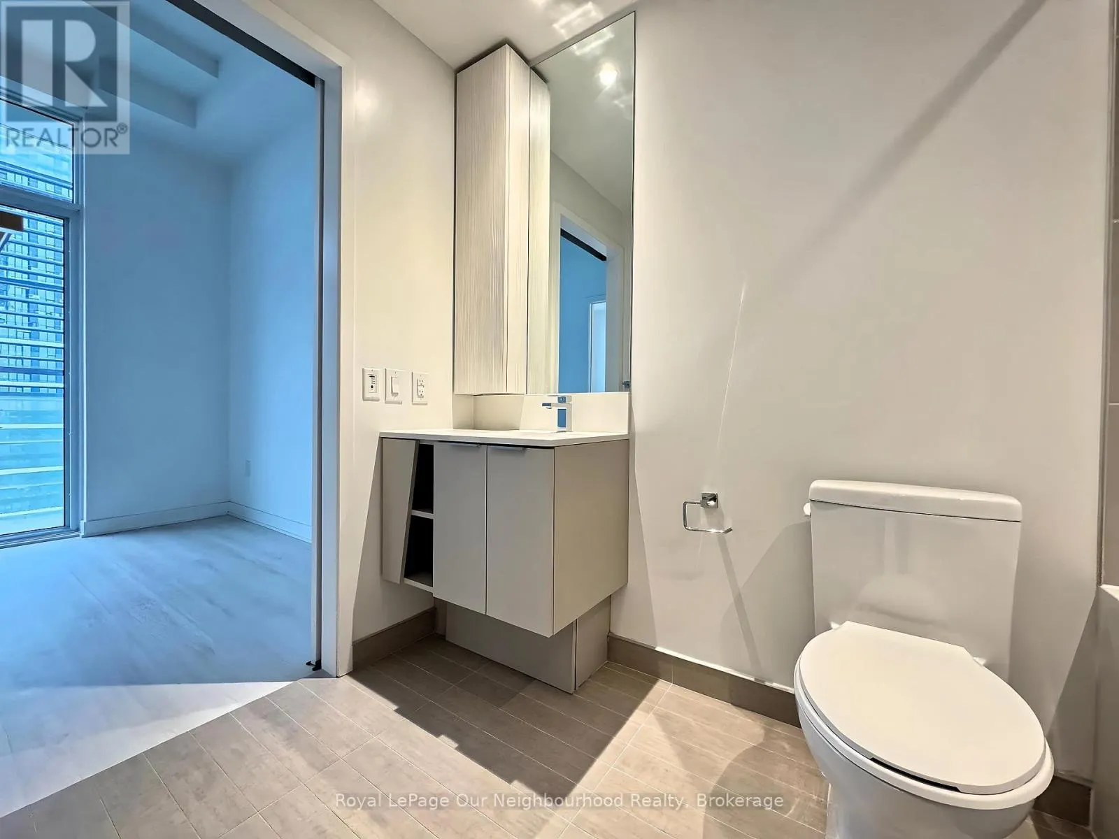 2405 - 3900 CONFEDERATION PARKWAY, #2405