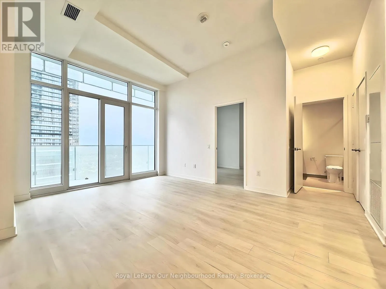 2405 - 3900 CONFEDERATION PARKWAY, #2405