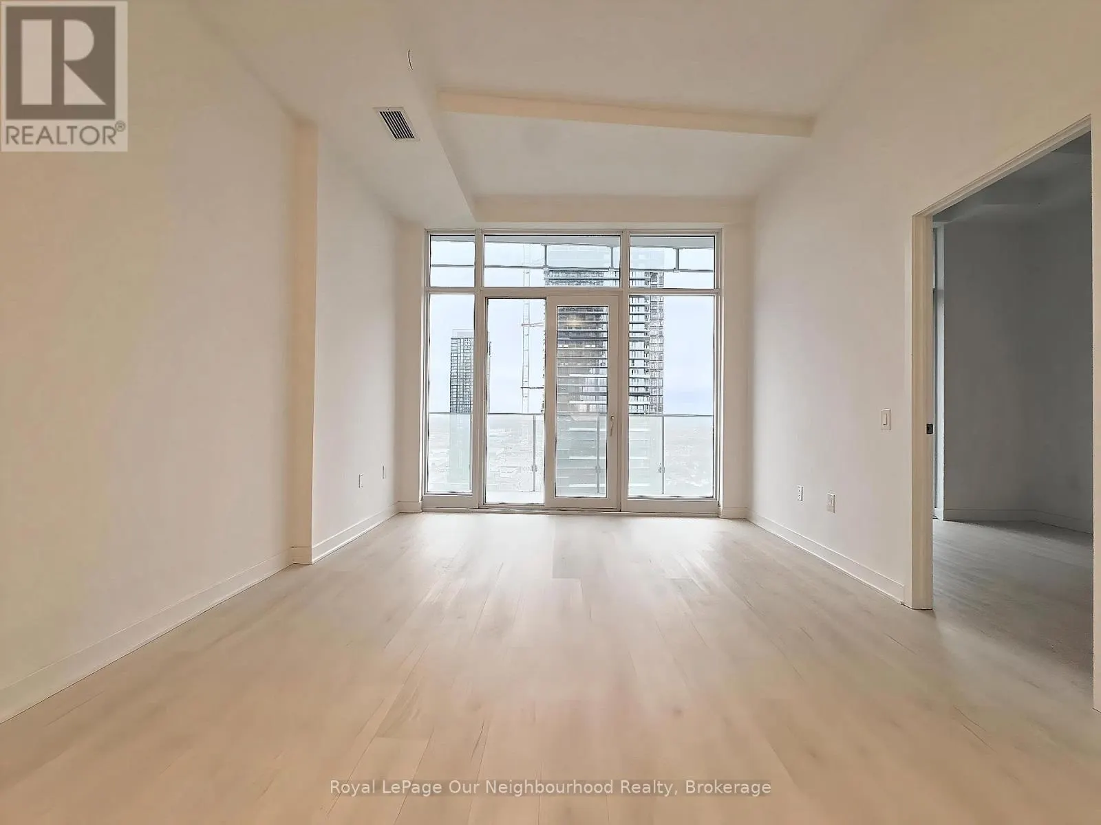 2405 - 3900 CONFEDERATION PARKWAY, #2405