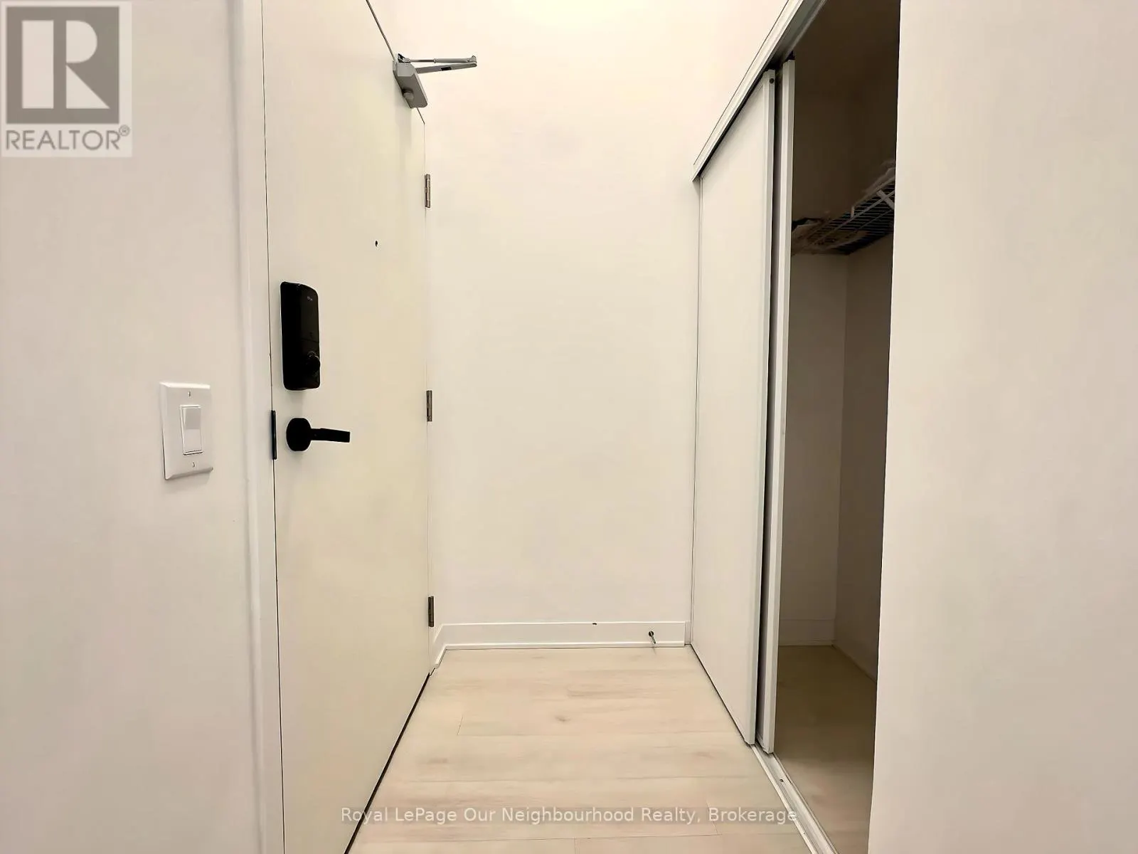 2405 - 3900 CONFEDERATION PARKWAY, #2405