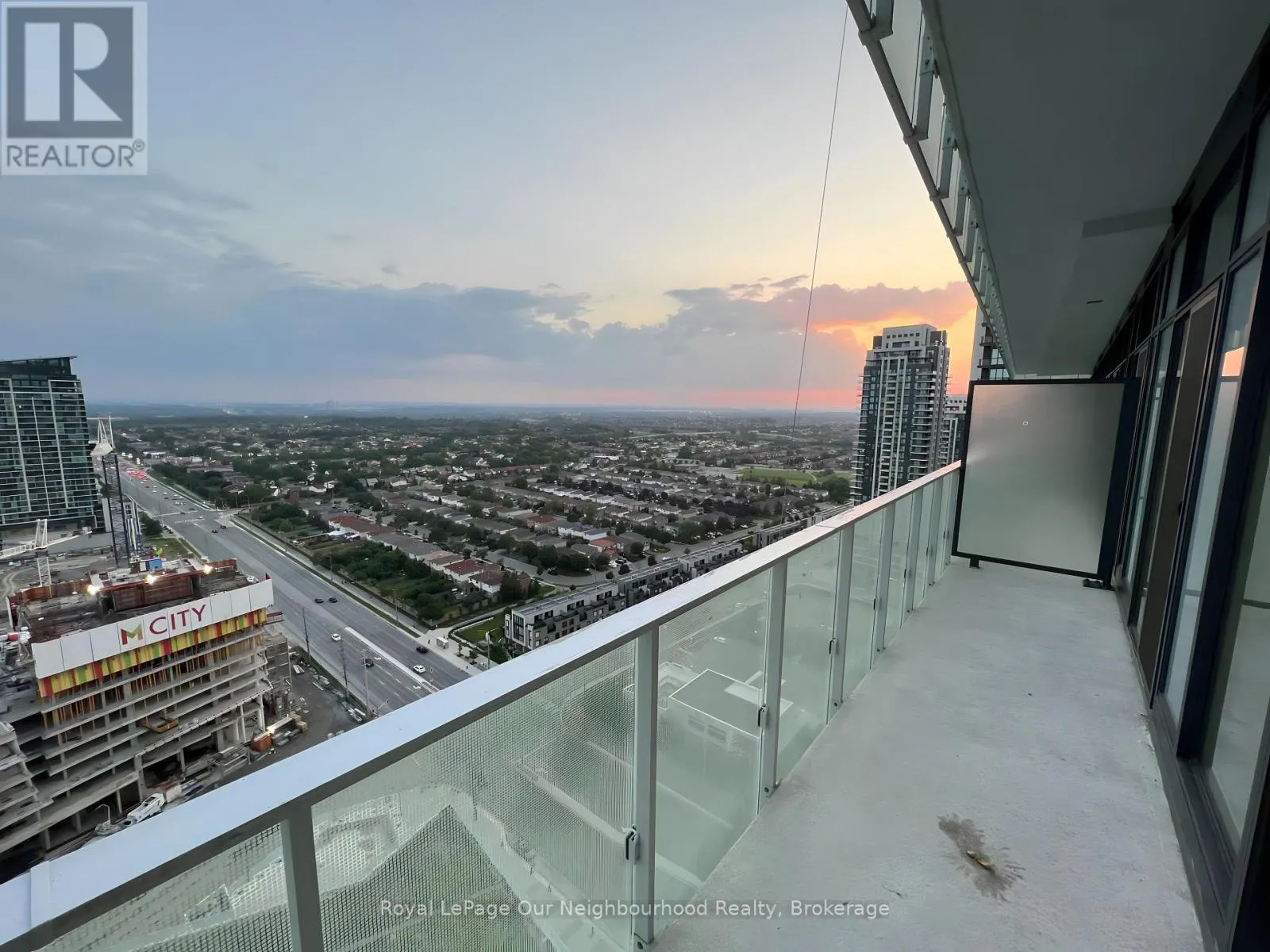 2405 - 3900 CONFEDERATION PARKWAY, #2405
