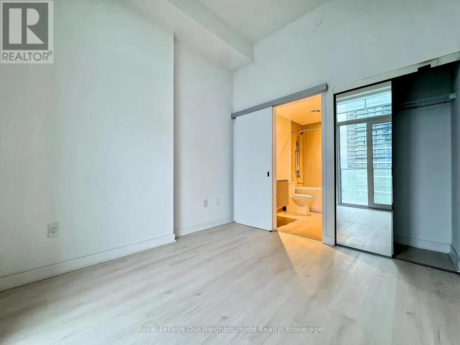 2405 - 3900 CONFEDERATION PARKWAY, #2405