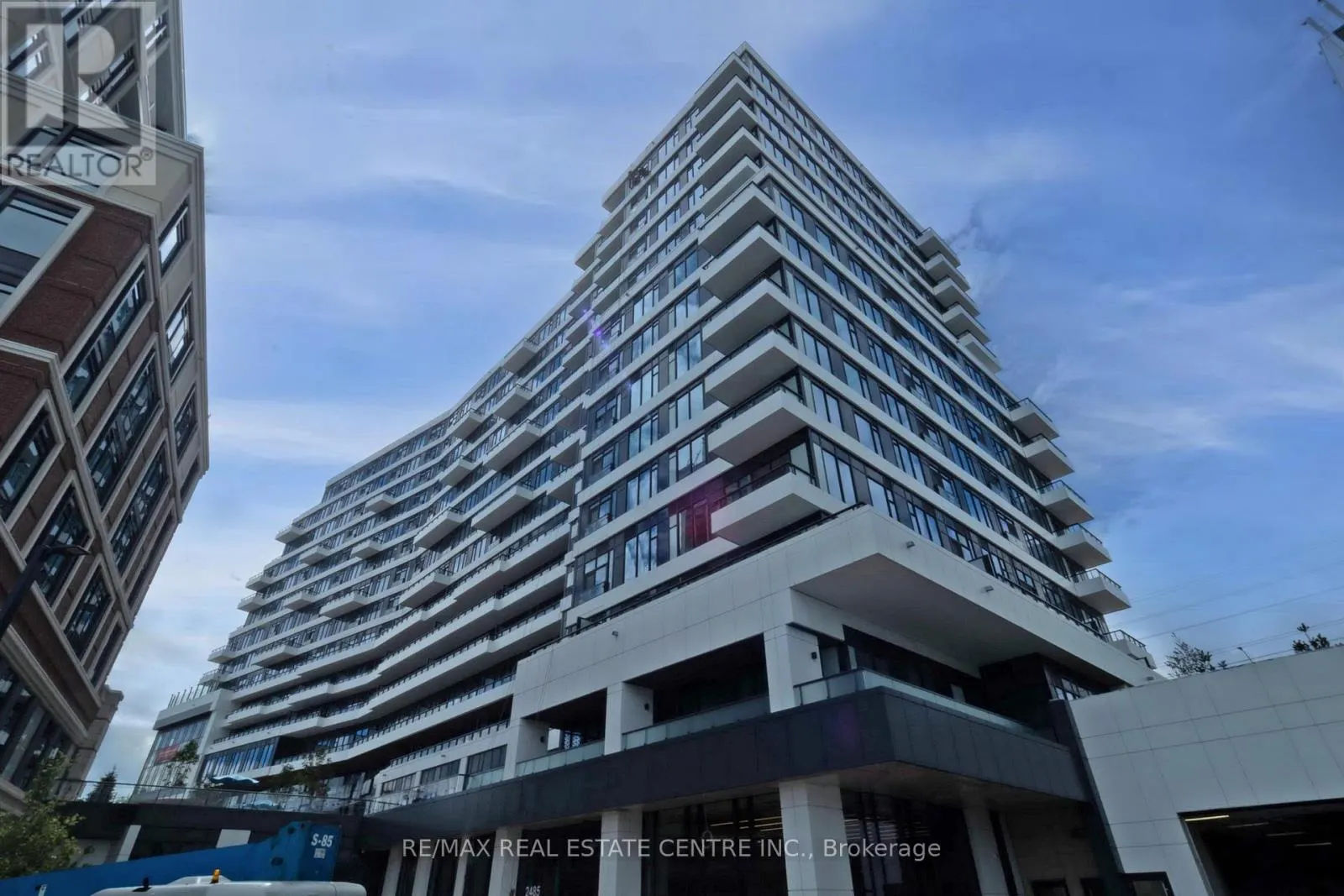 922 - 2485 EGLINTON AVENUE W