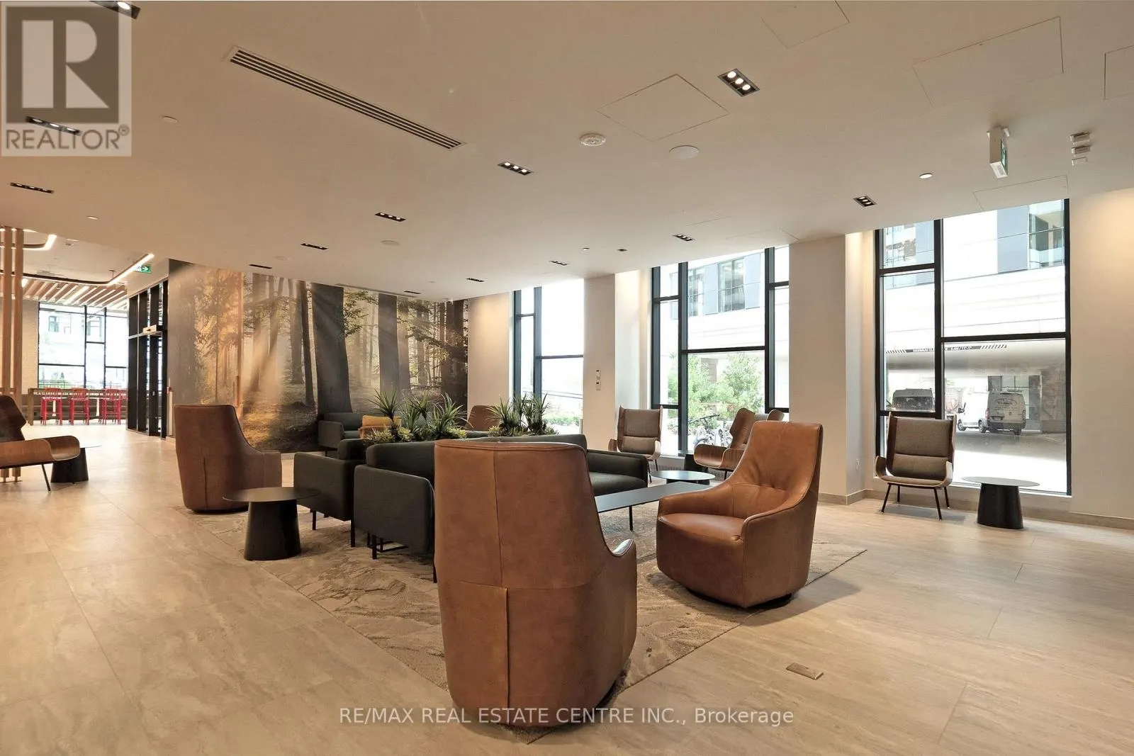922 - 2485 EGLINTON AVENUE W